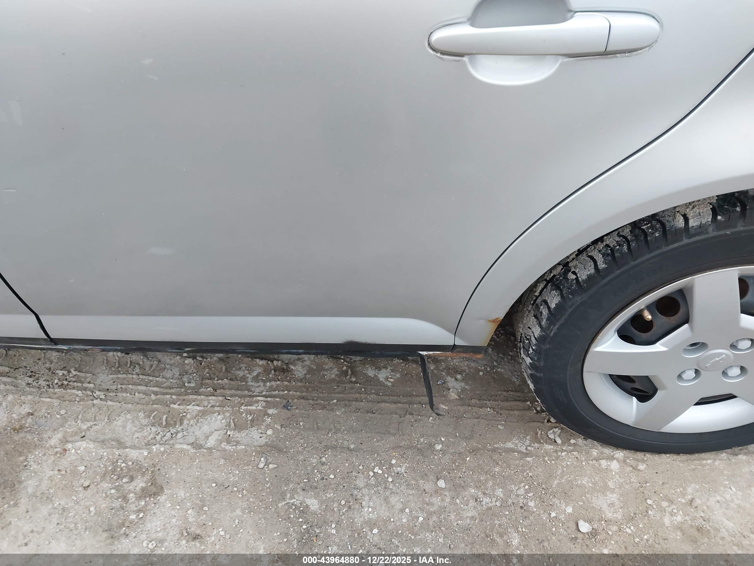 CHEVROLET COBALT image 6