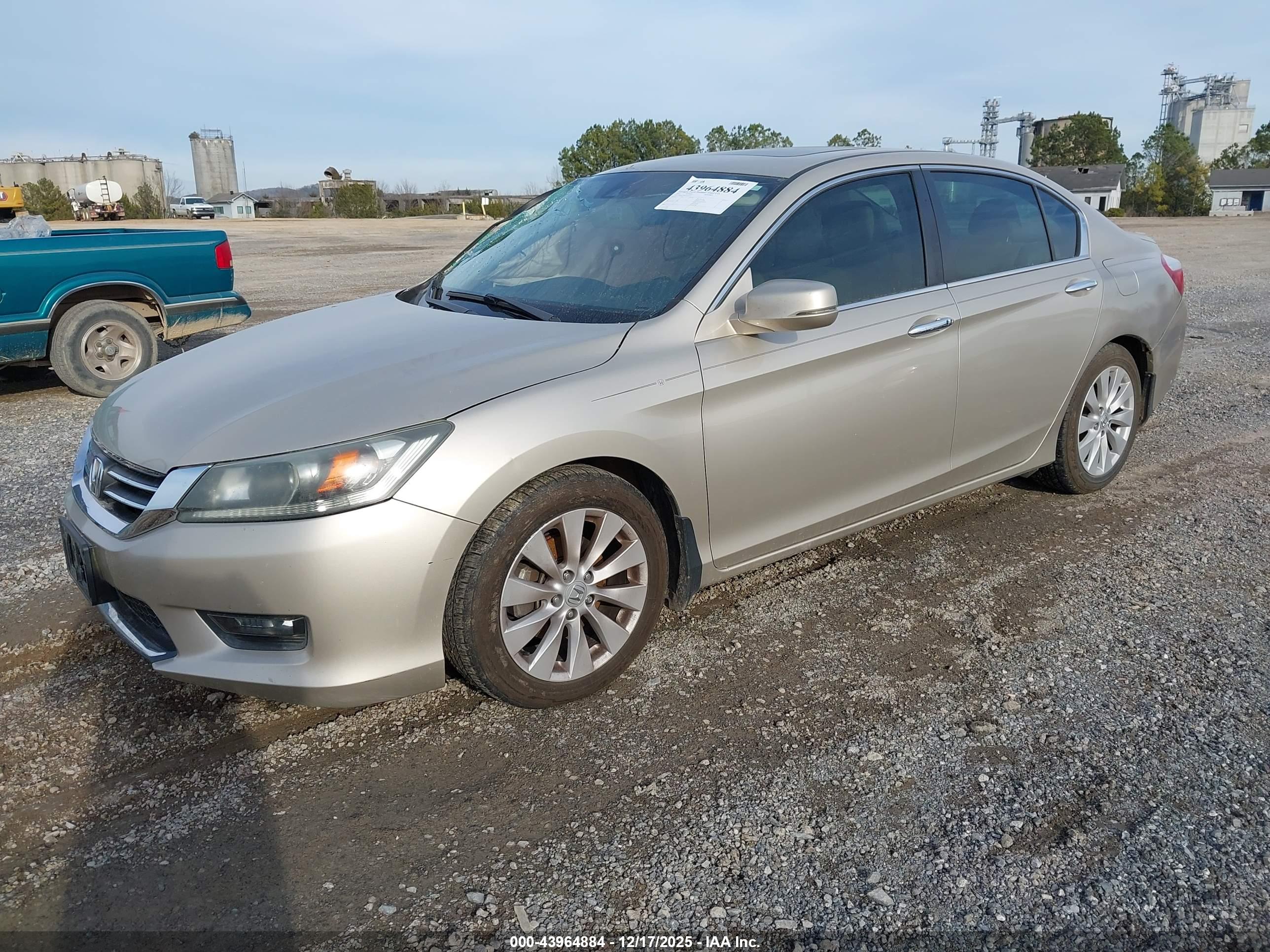 HONDA ACCORD image 2