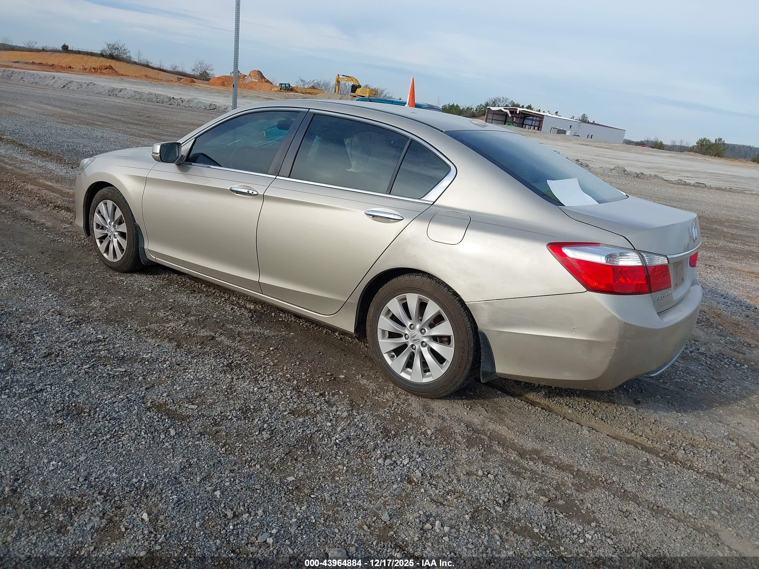 HONDA ACCORD image 3