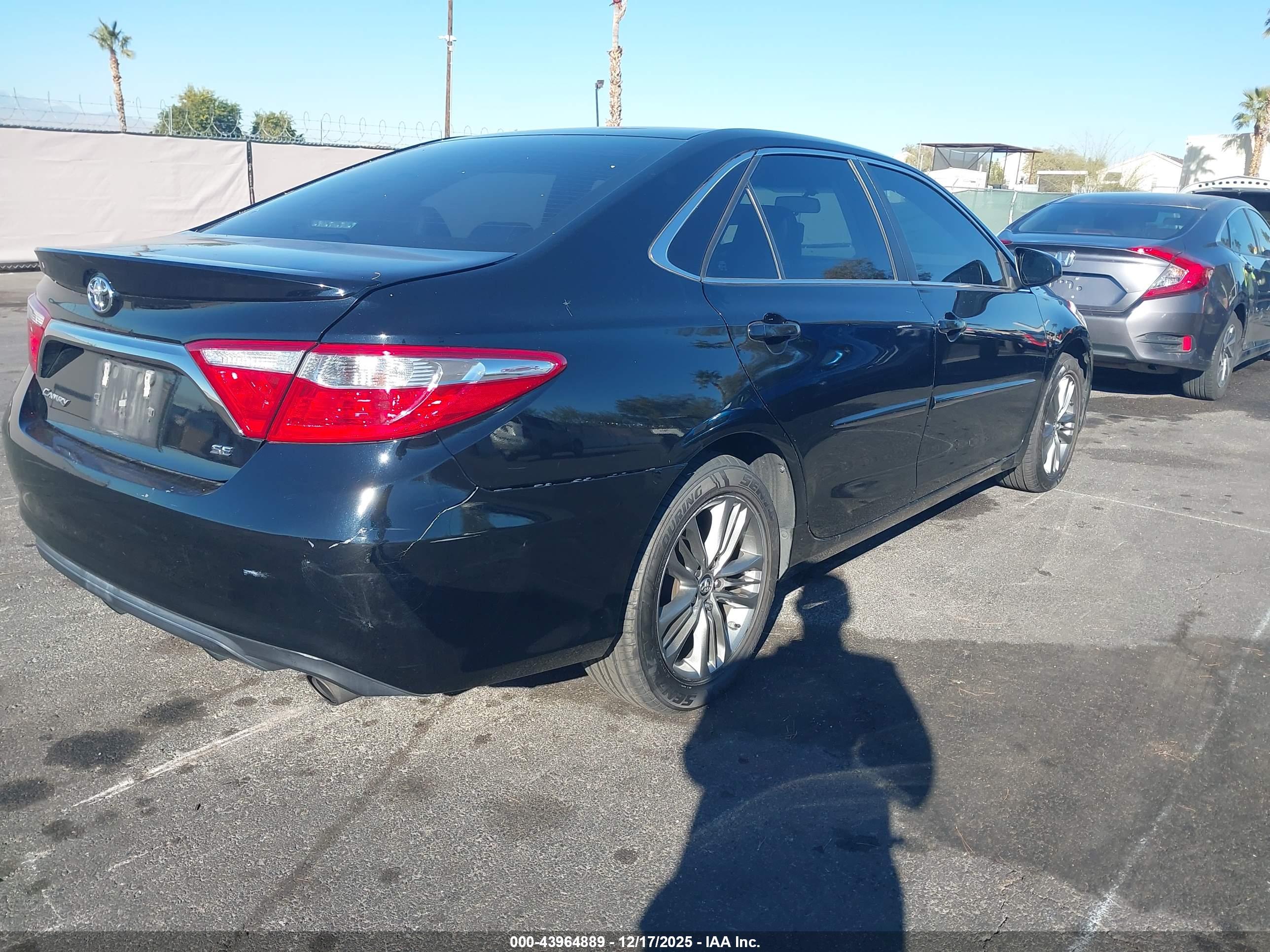 TOYOTA CAMRY image 4