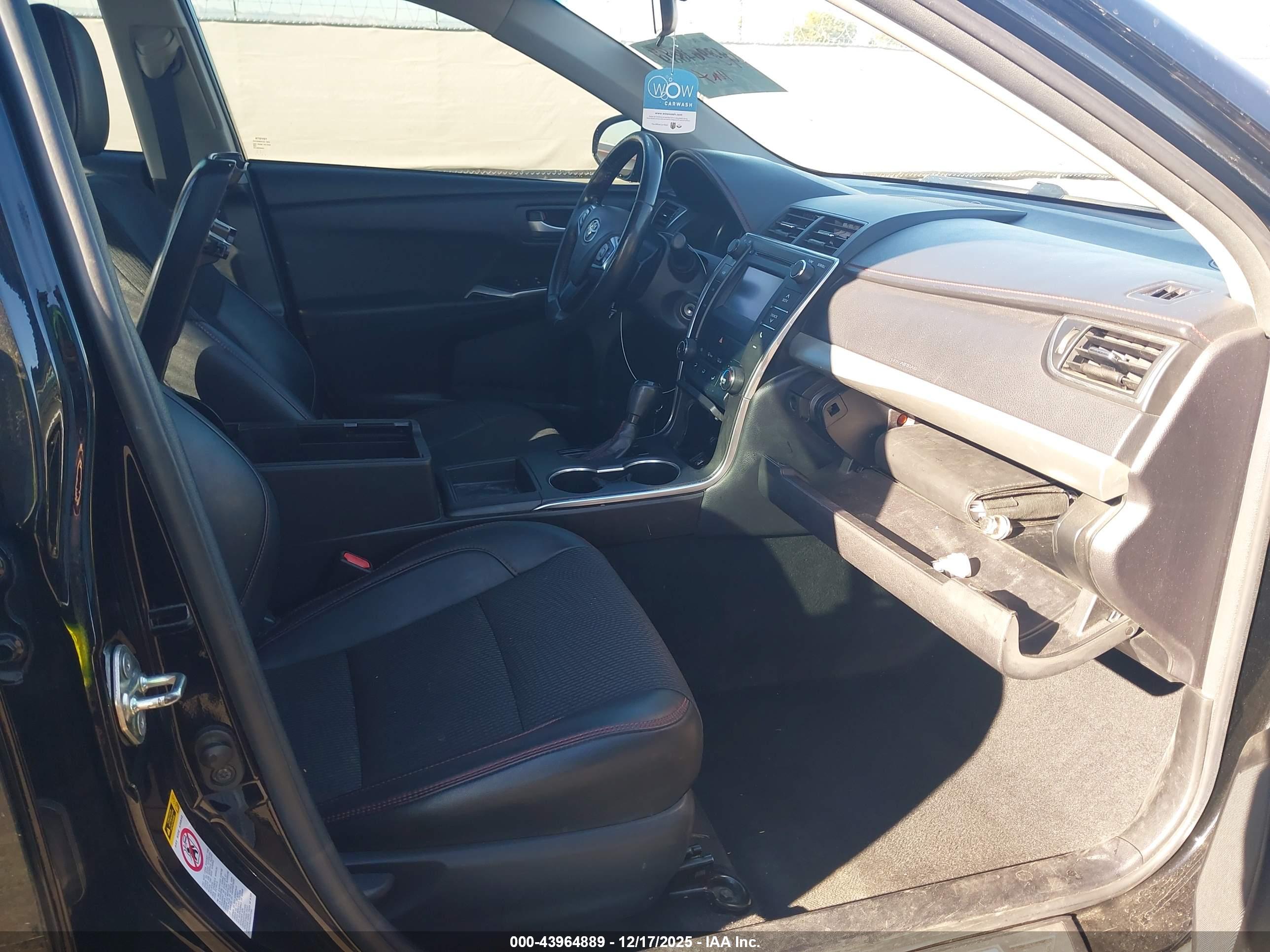 TOYOTA CAMRY image 5