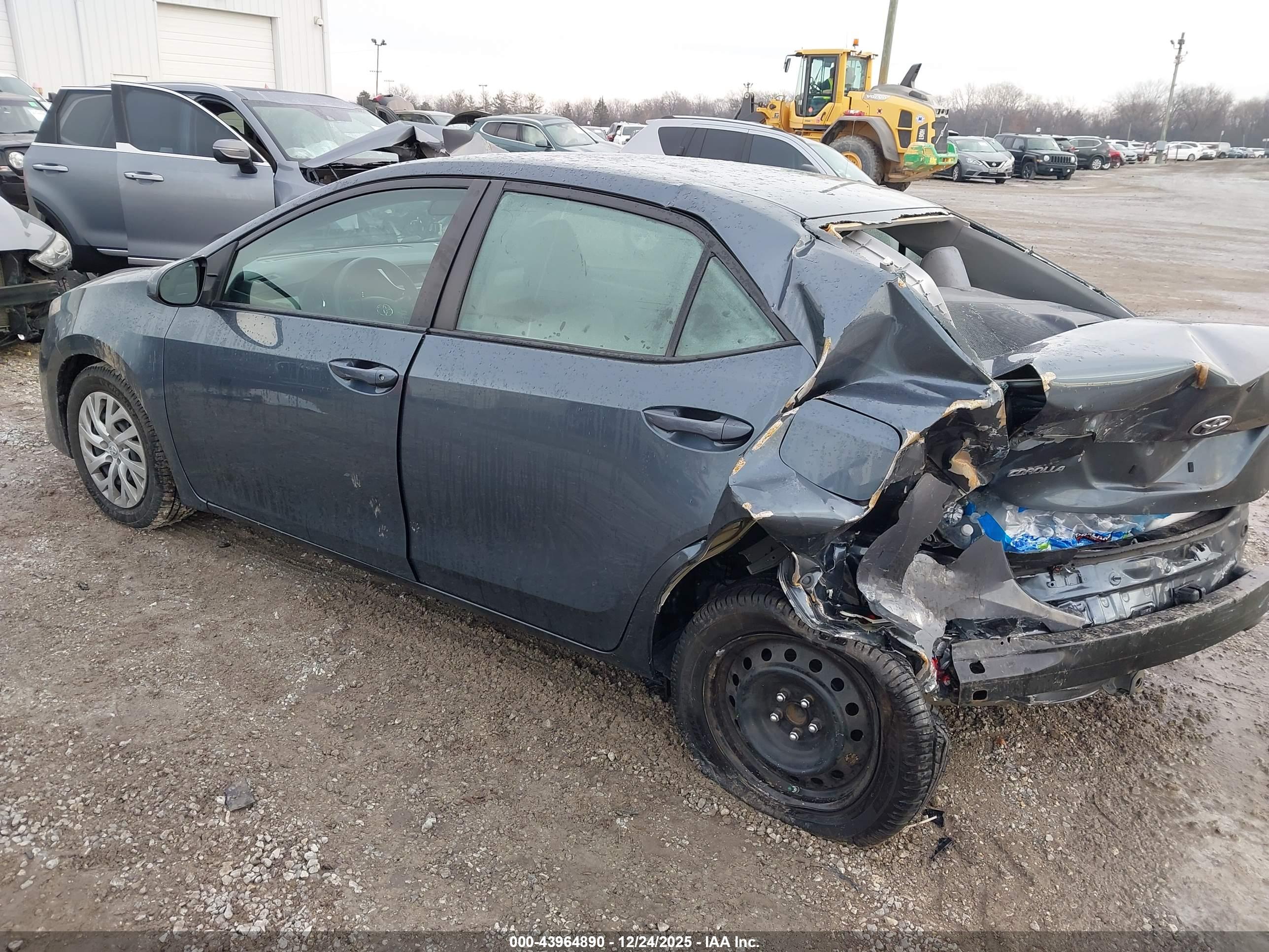 TOYOTA COROLLA image 3