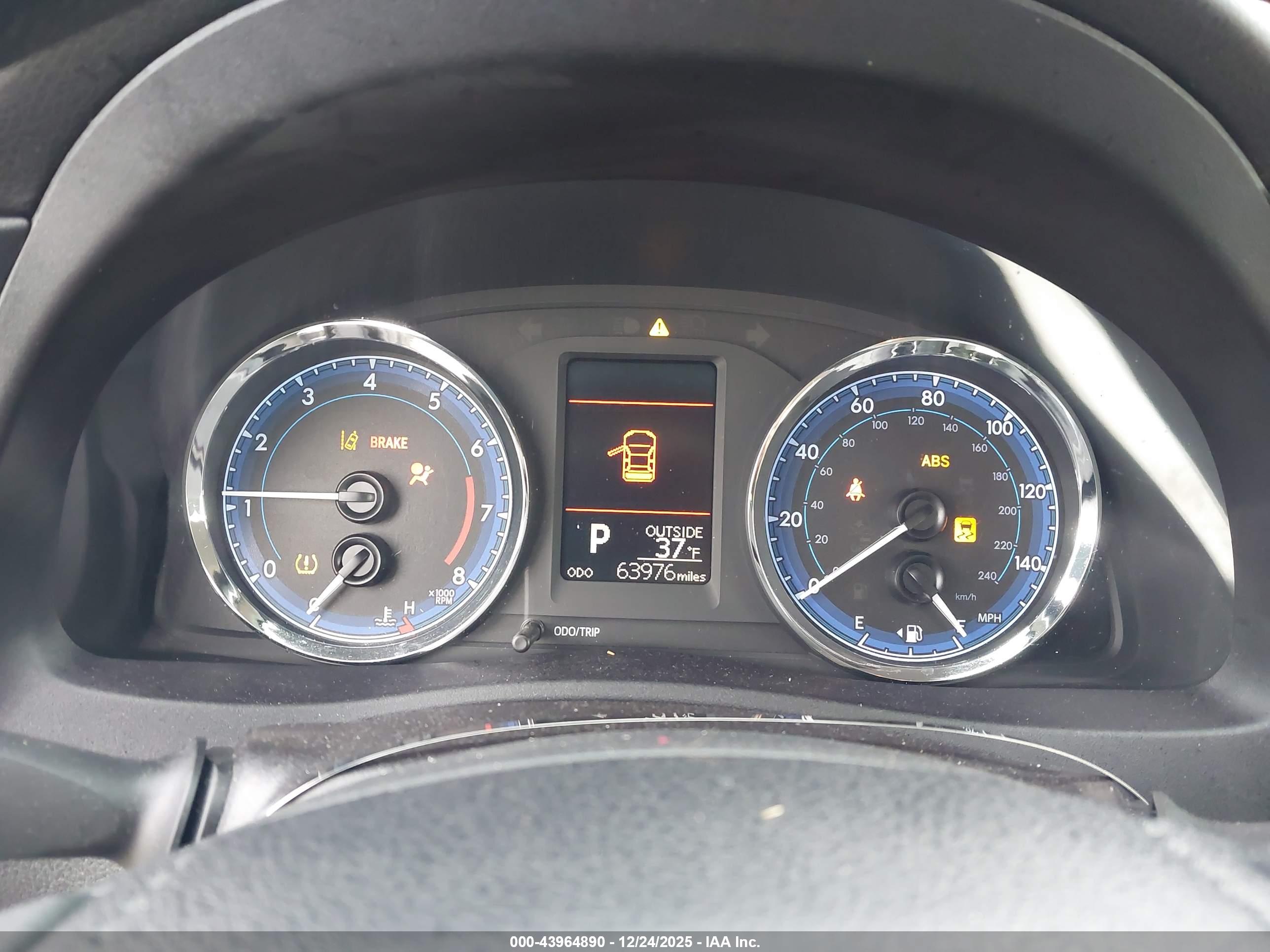 TOYOTA COROLLA image 7
