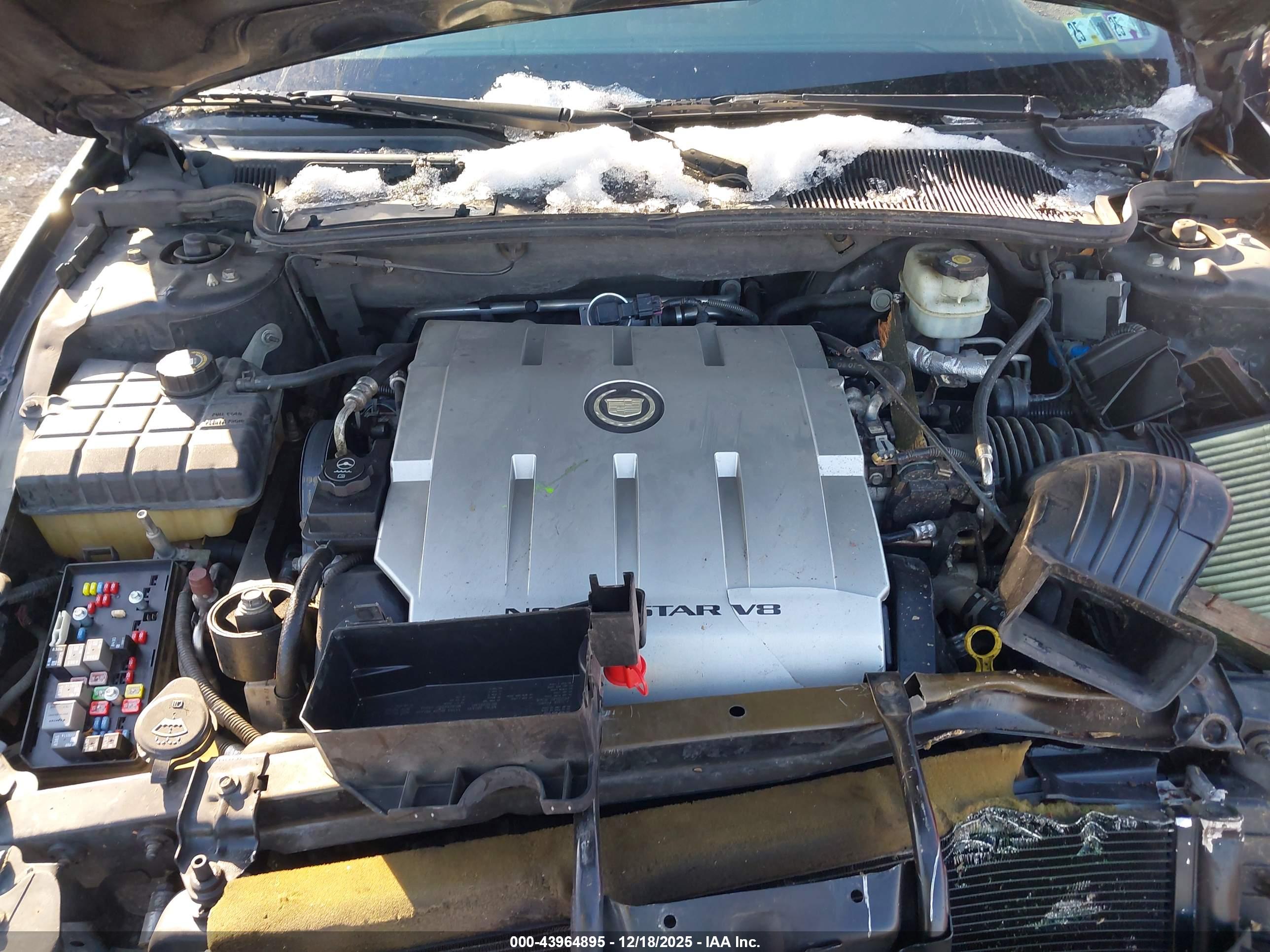 CADILLAC DTS image 10
