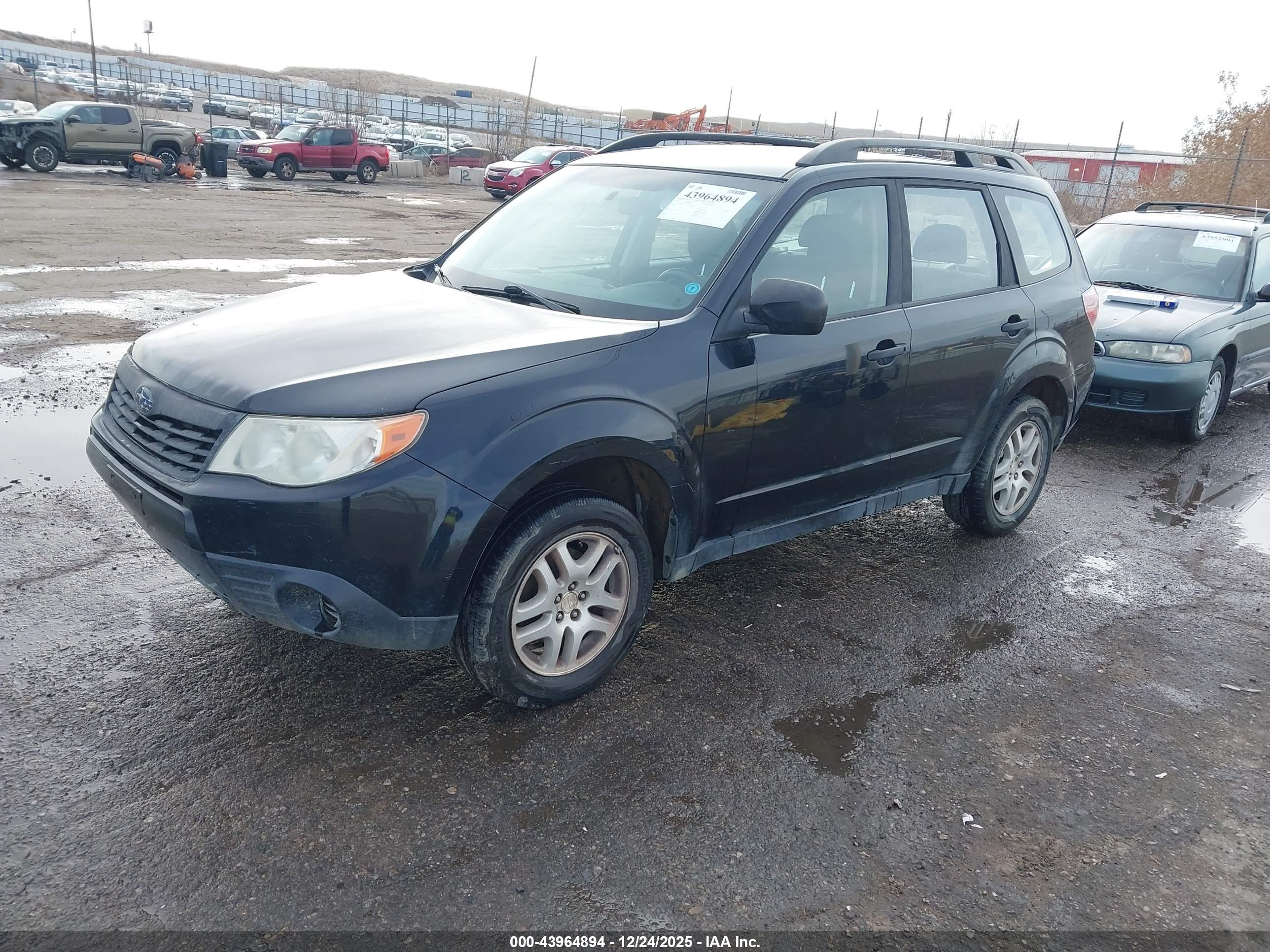 SUBARU FORESTER image 2