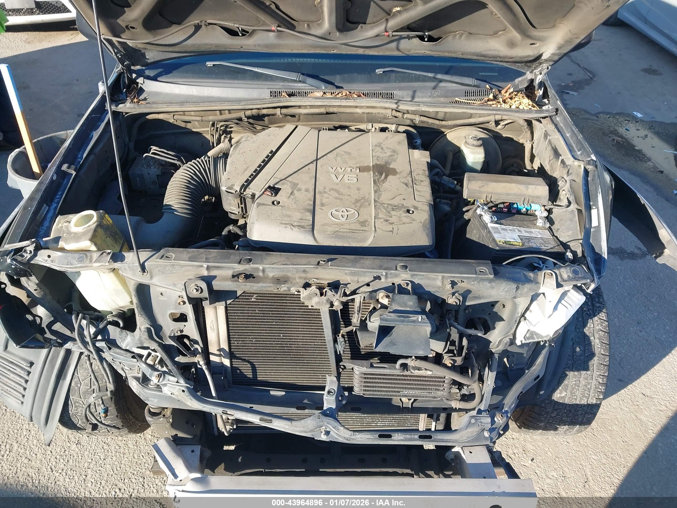 TOYOTA TACOMA image 10