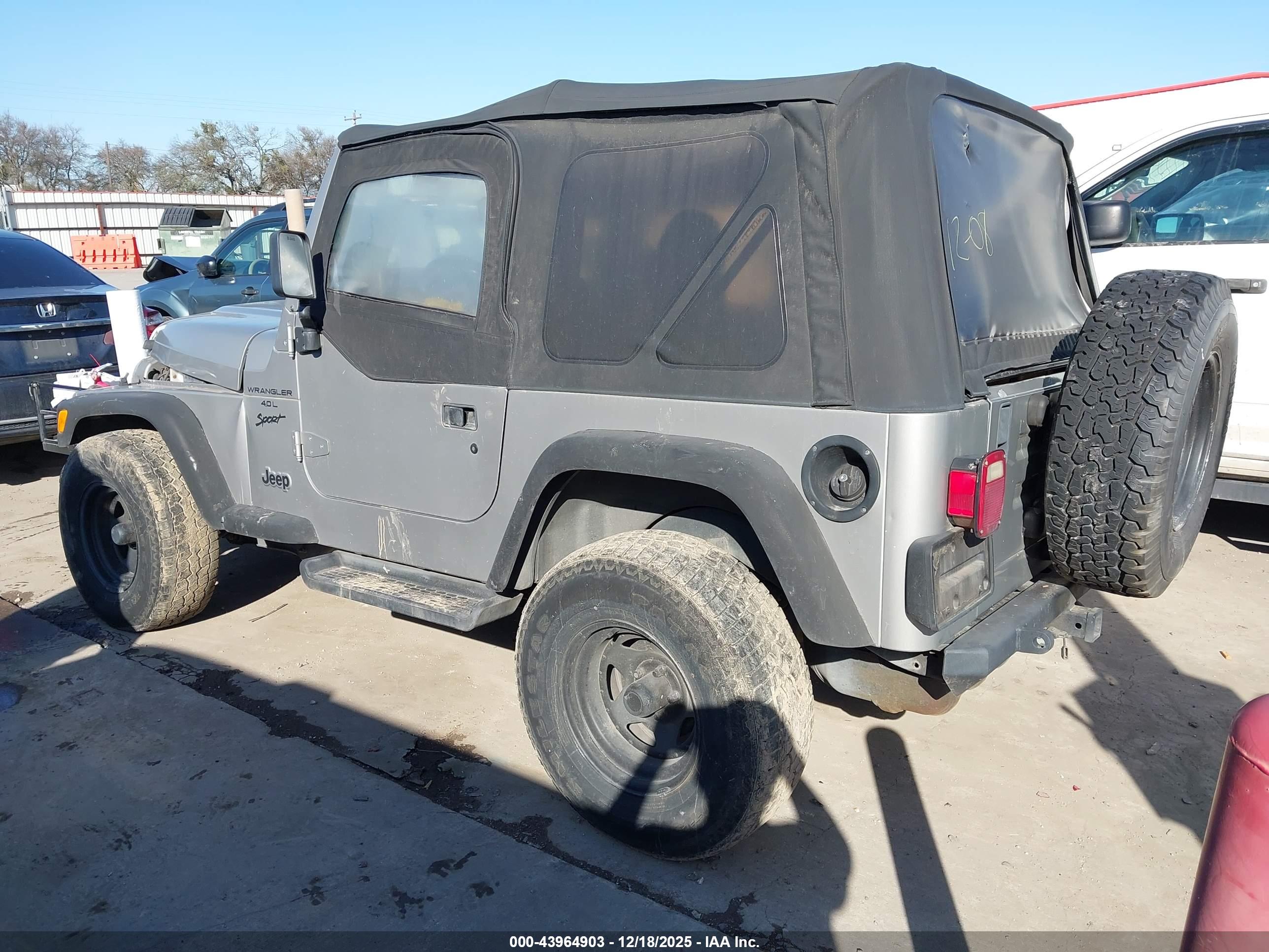 JEEP WRANGLER image 3