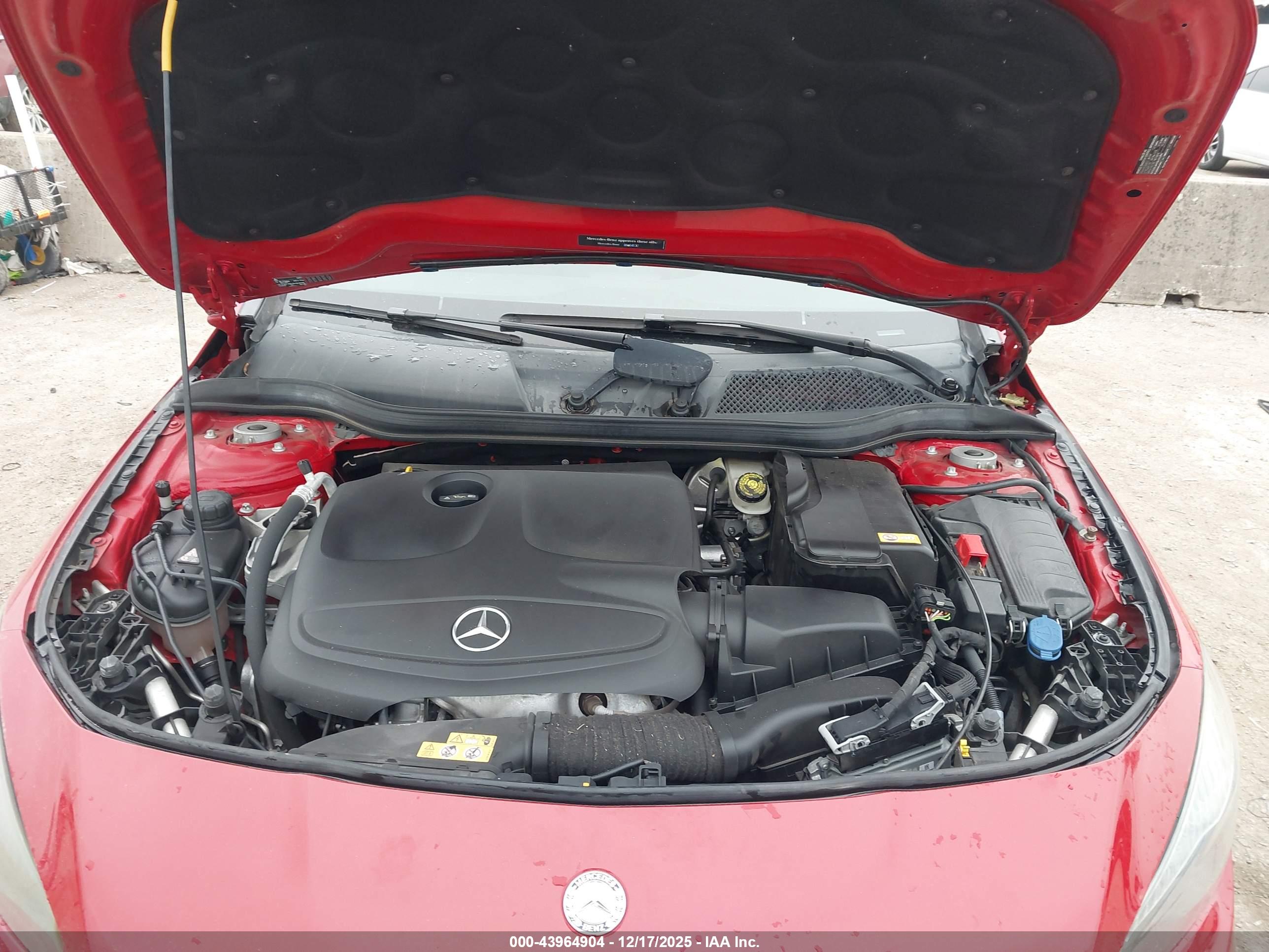 MERCEDES-BENZ CLA image 10