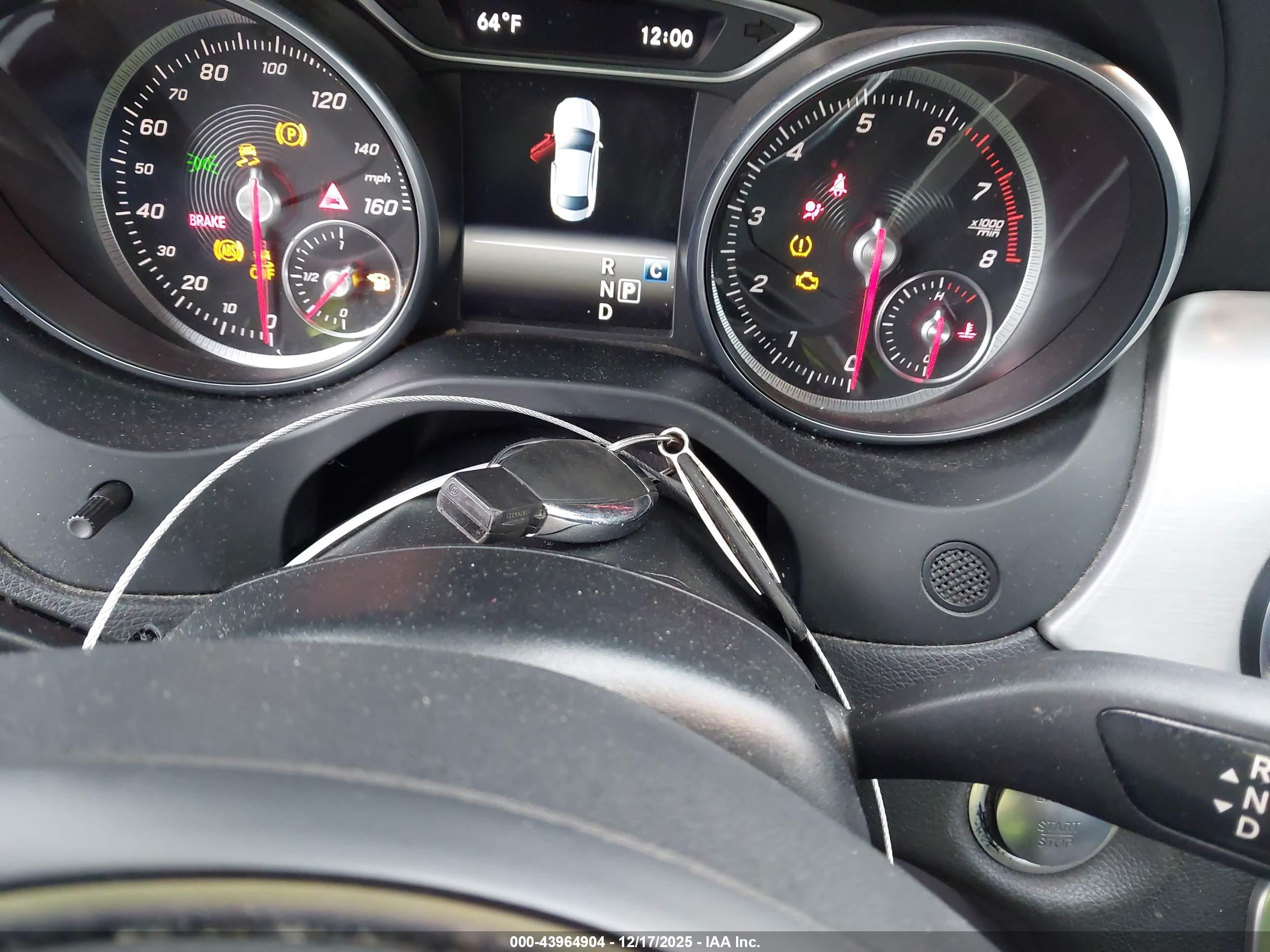 MERCEDES-BENZ CLA image 11