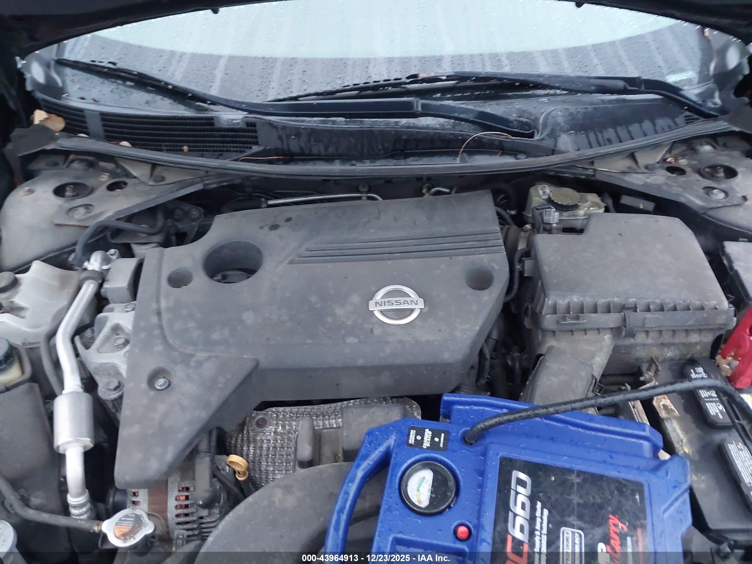 NISSAN ALTIMA image 10