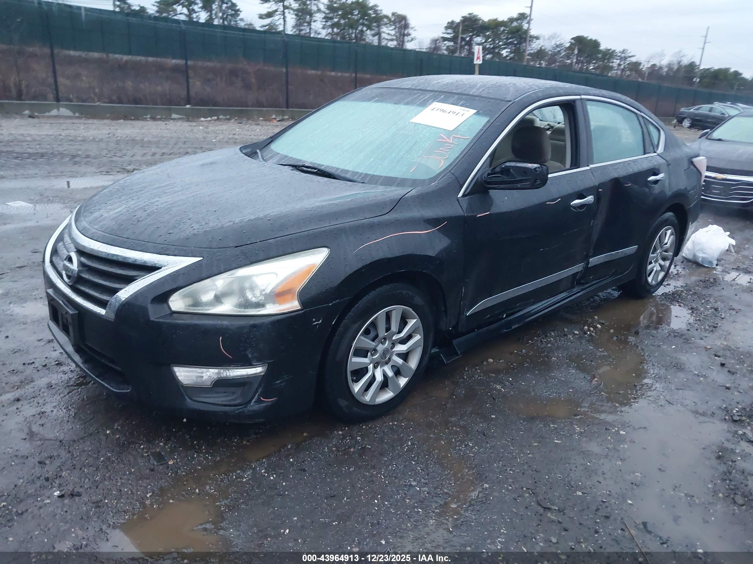 NISSAN ALTIMA image 2
