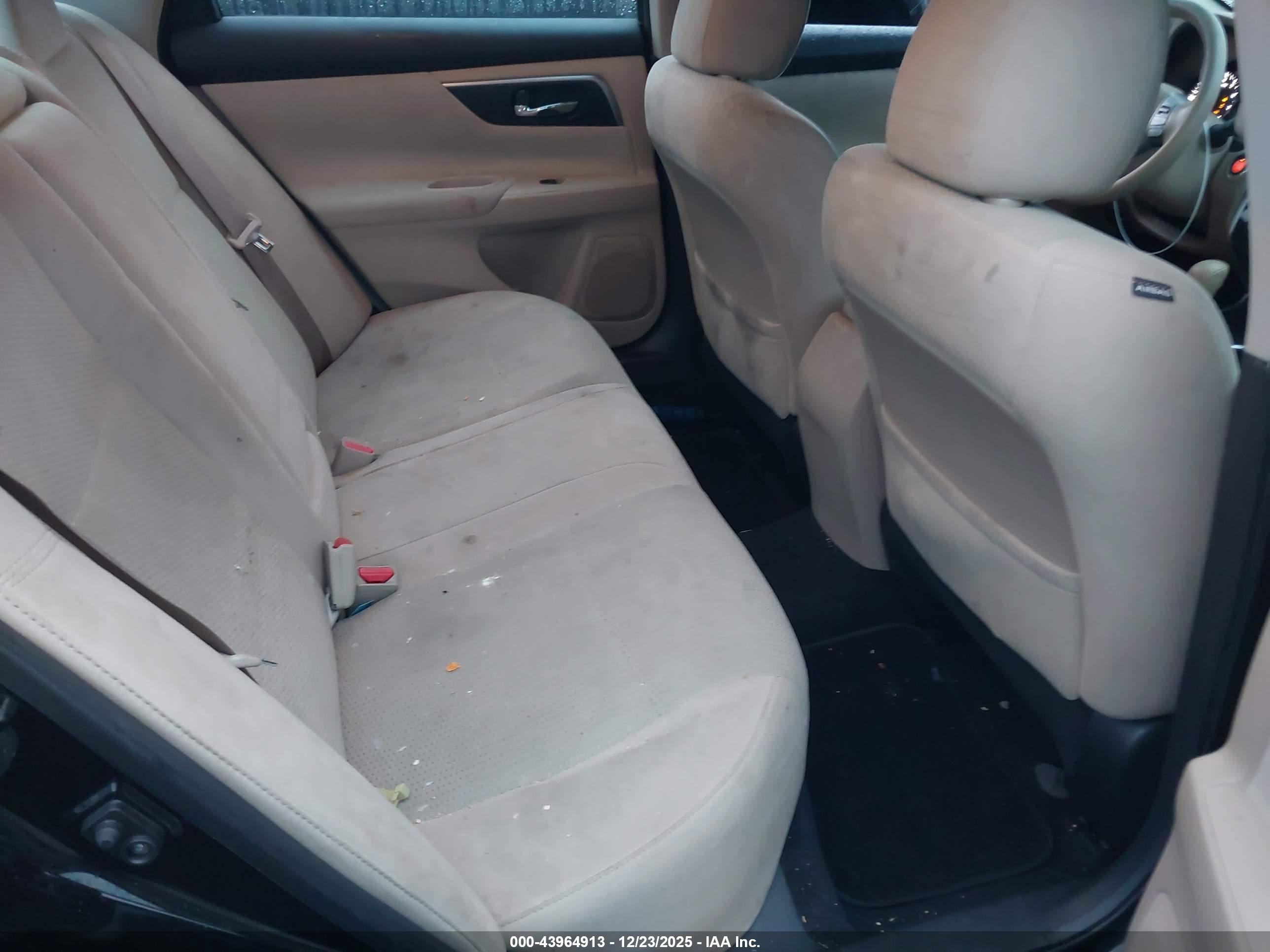 NISSAN ALTIMA image 8
