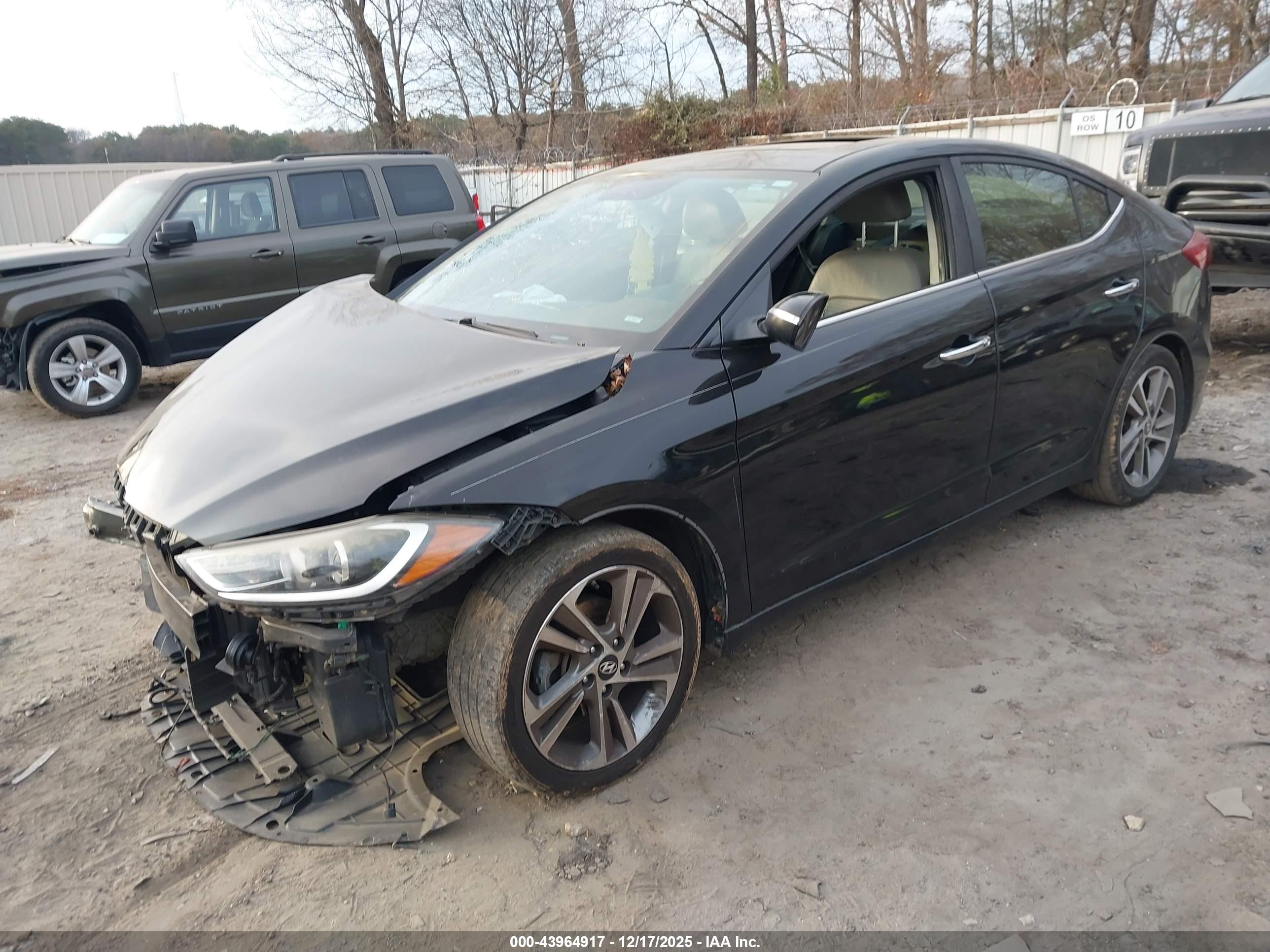 HYUNDAI ELANTRA image 2