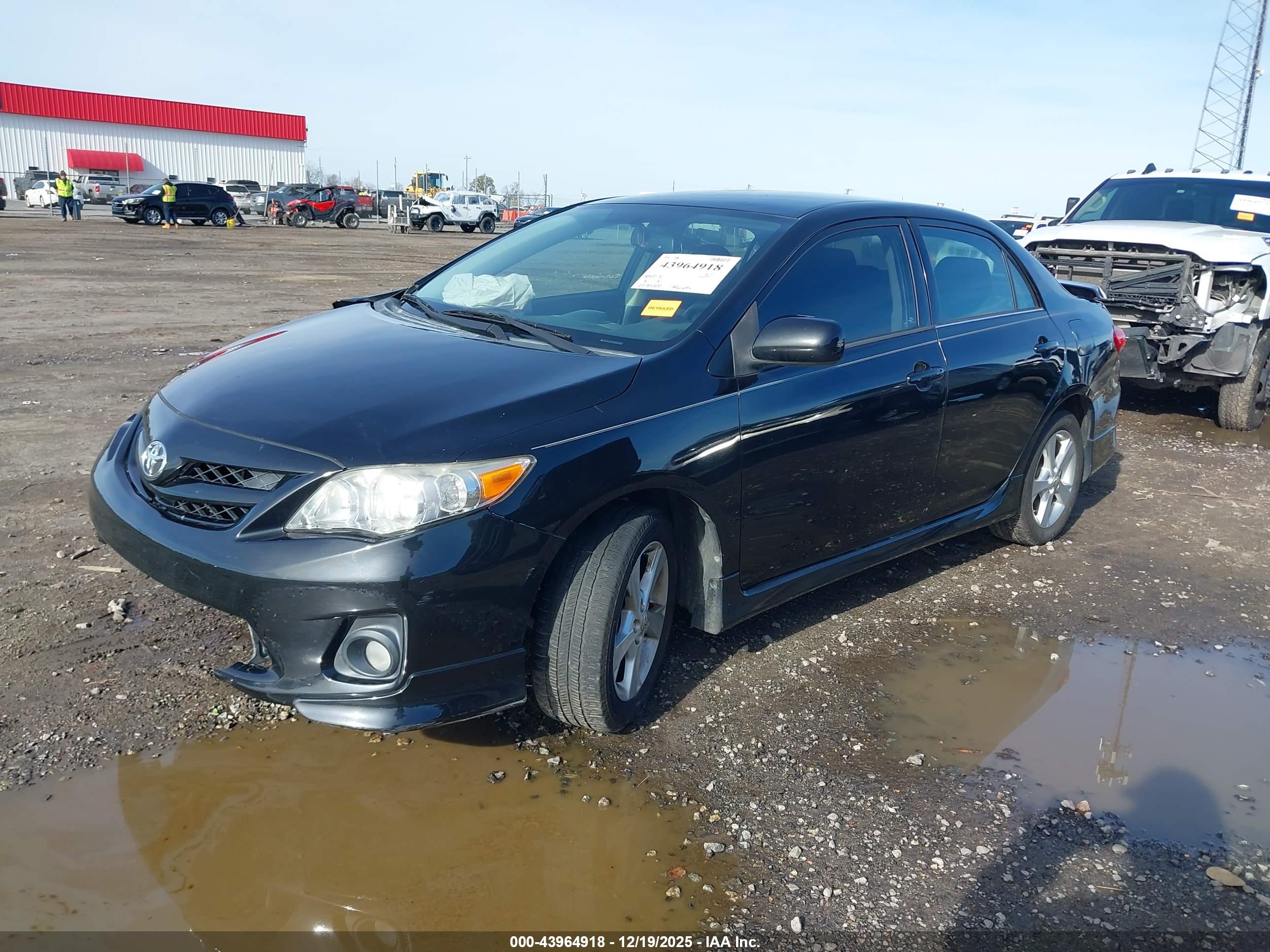 TOYOTA COROLLA image 2