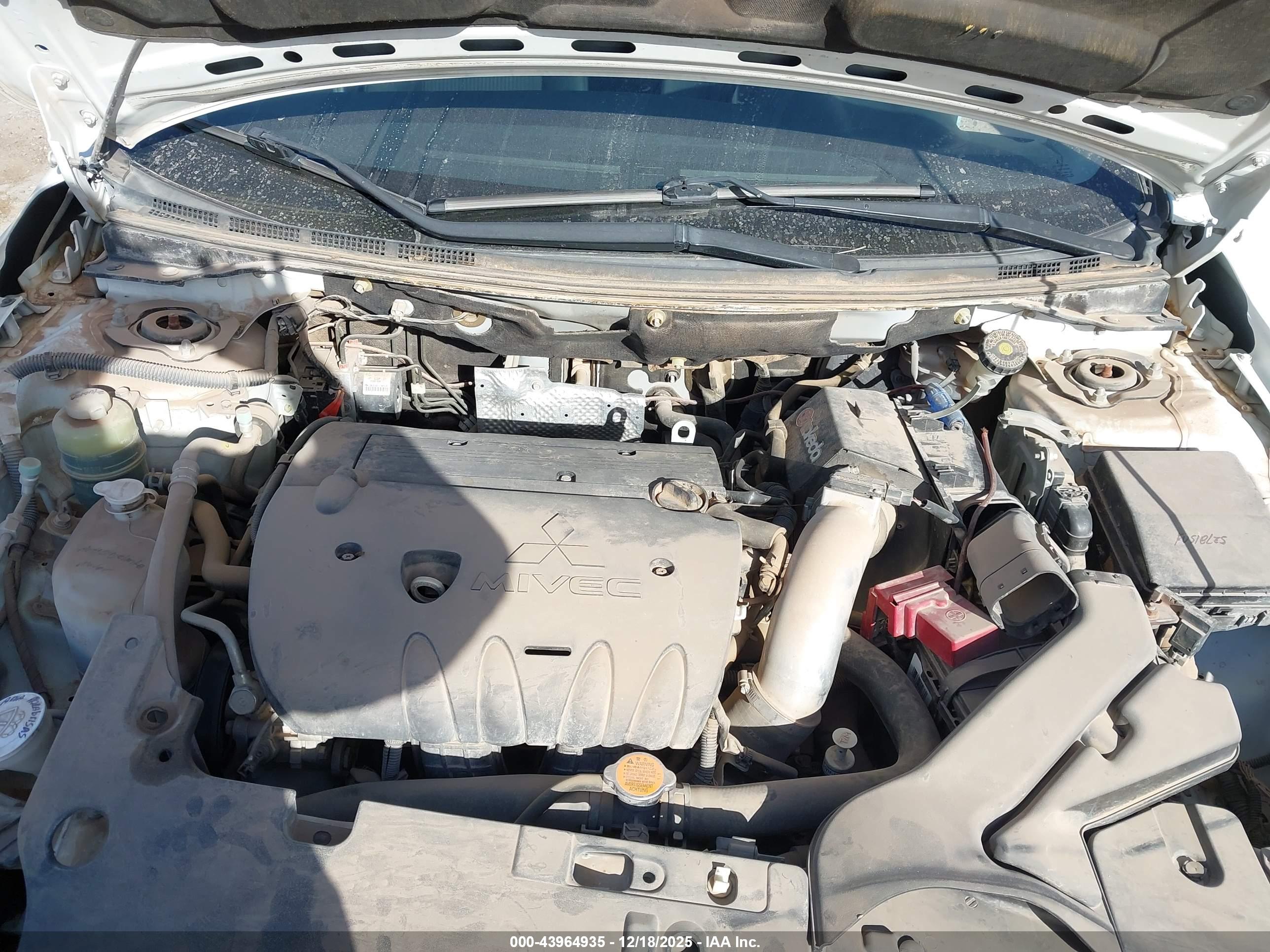 MITSUBISHI LANCER image 10