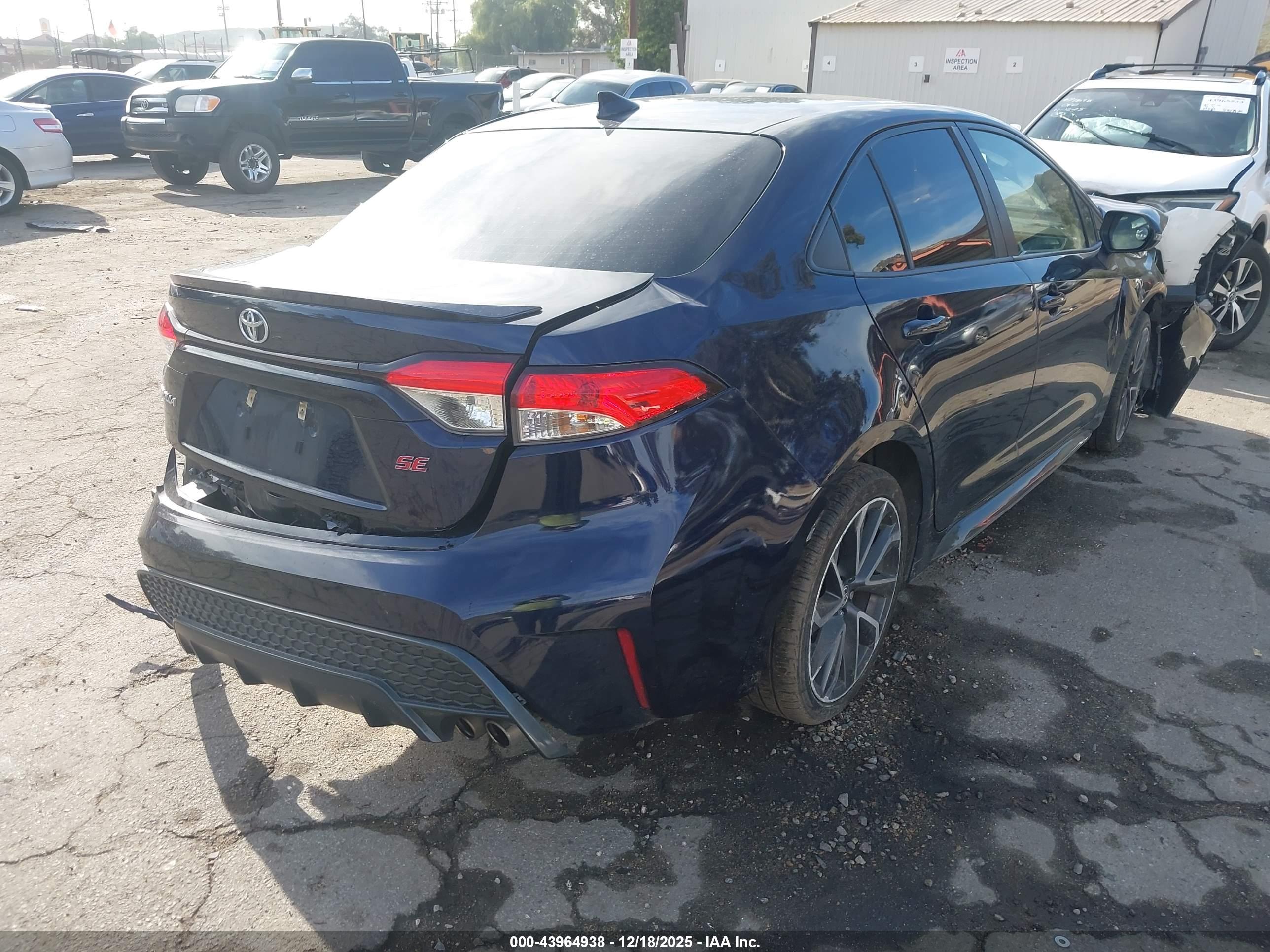 TOYOTA COROLLA image 4