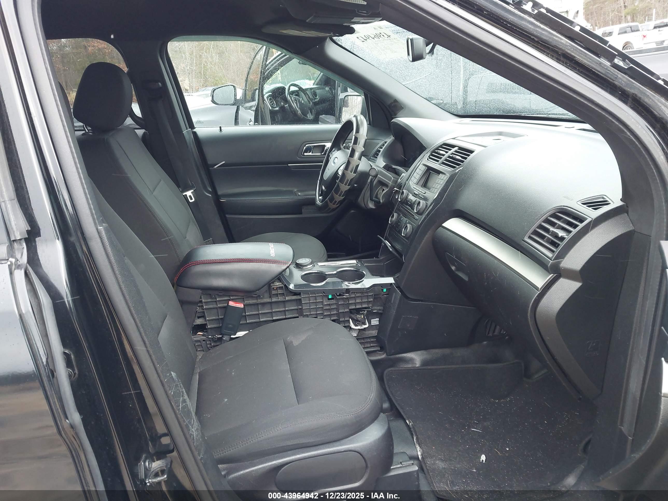FORD UTILITY image 5