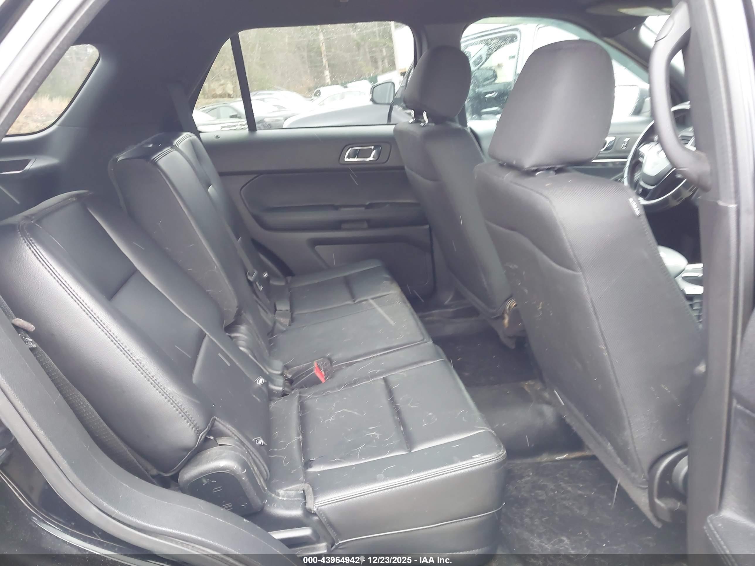 FORD UTILITY image 8