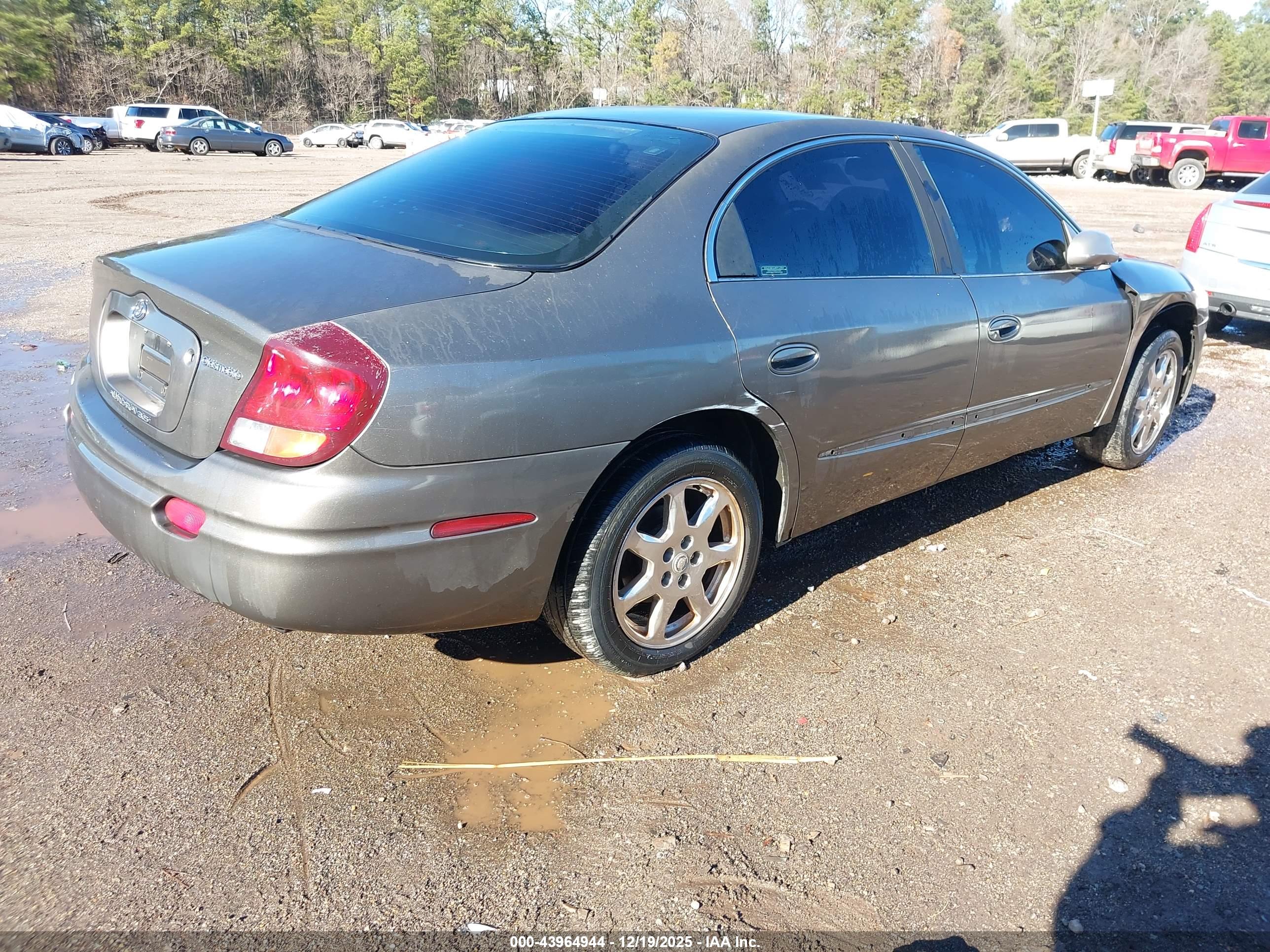 OLDSMOBILE AURORA image 4