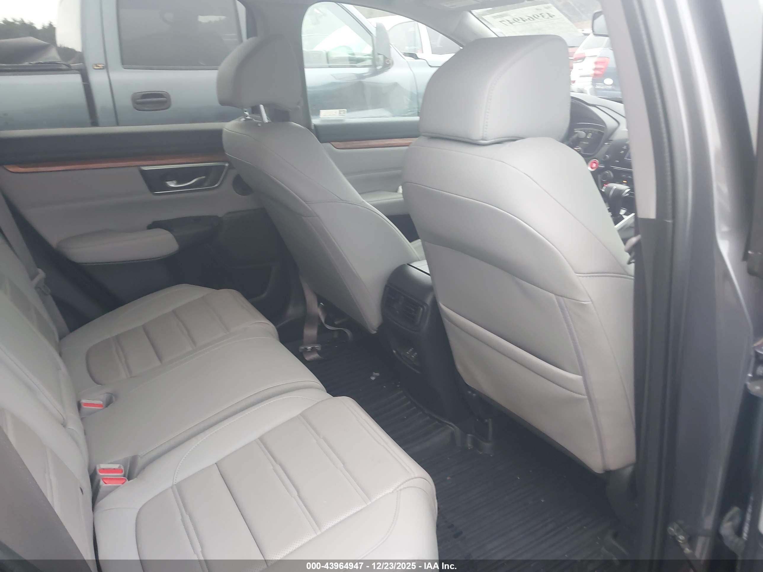 HONDA CR-V image 8