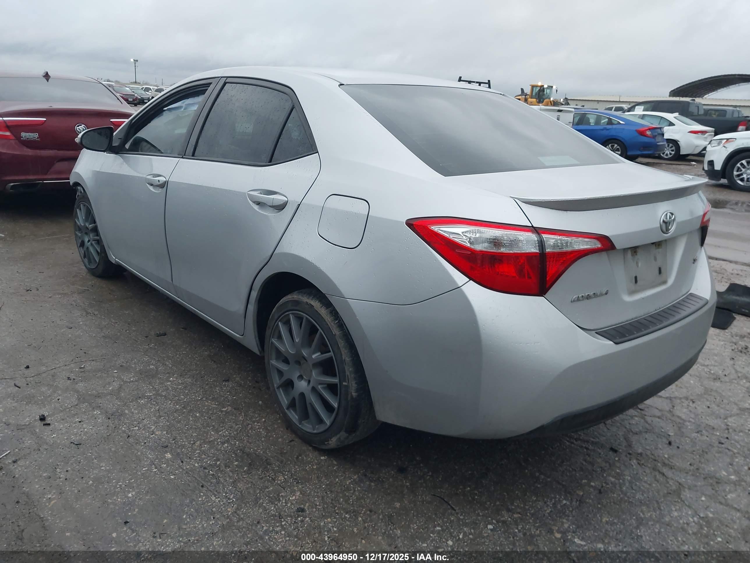 TOYOTA COROLLA image 3