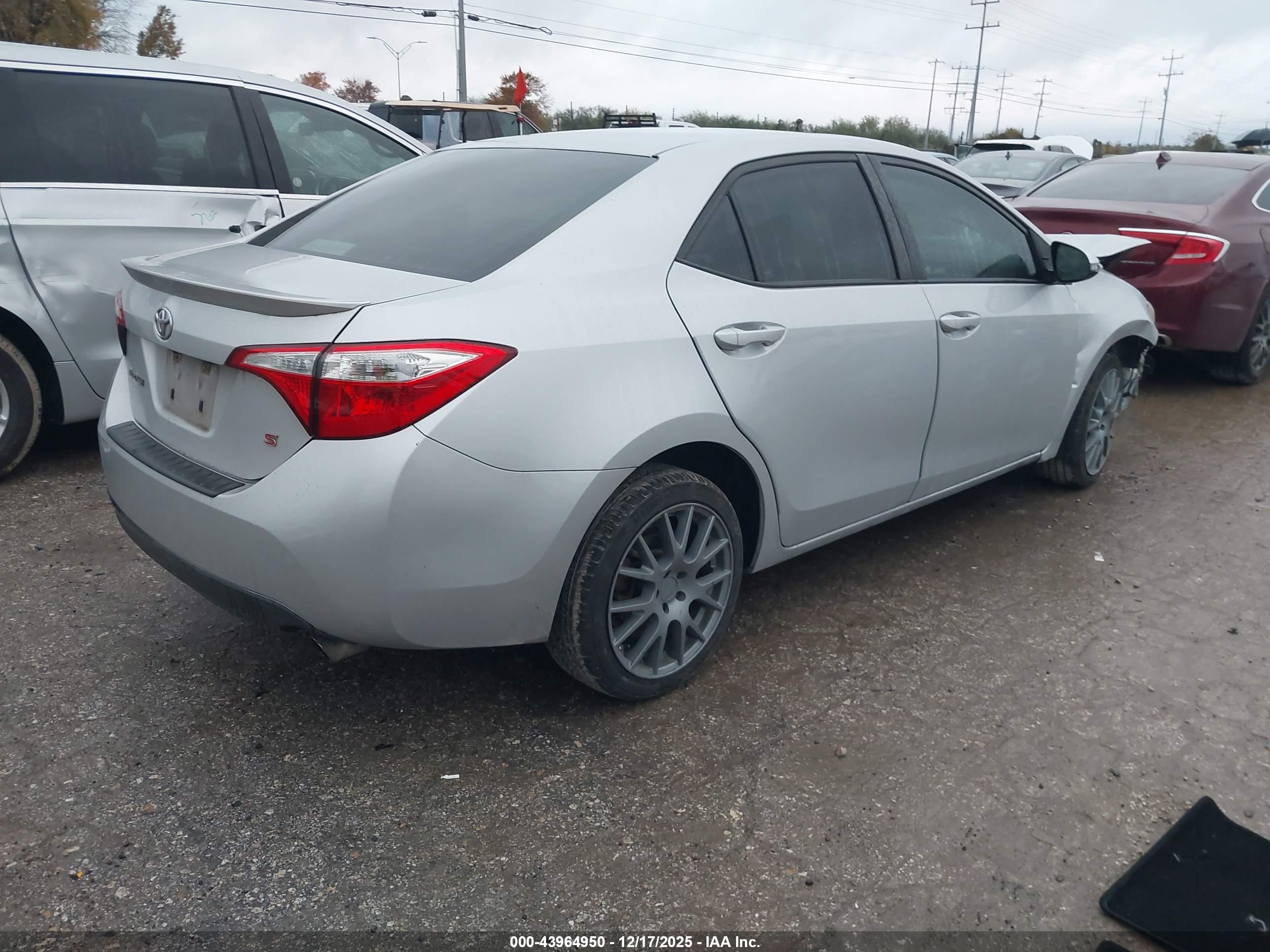 TOYOTA COROLLA image 4