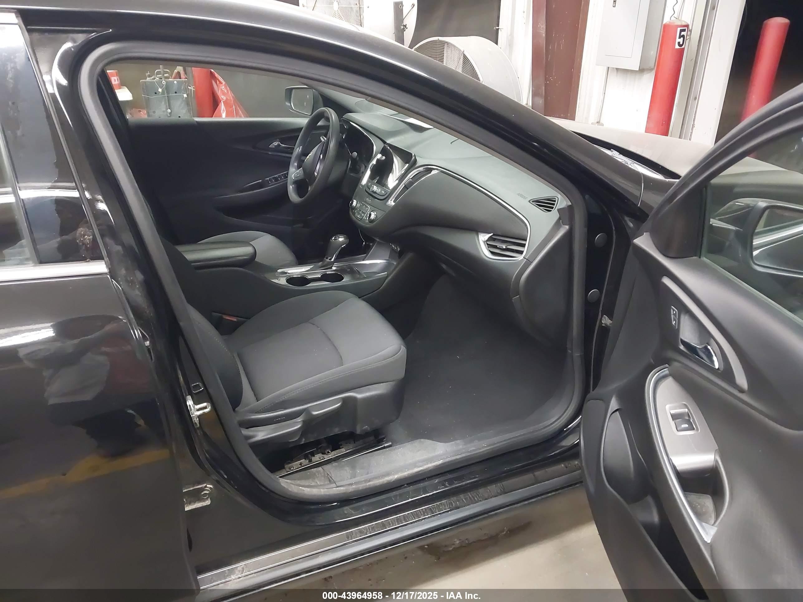 CHEVROLET MALIBU image 5
