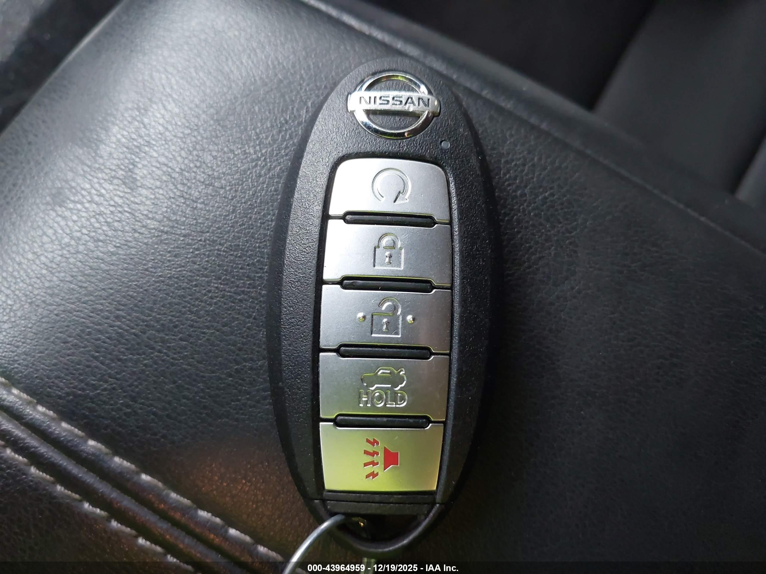 NISSAN ALTIMA image 11