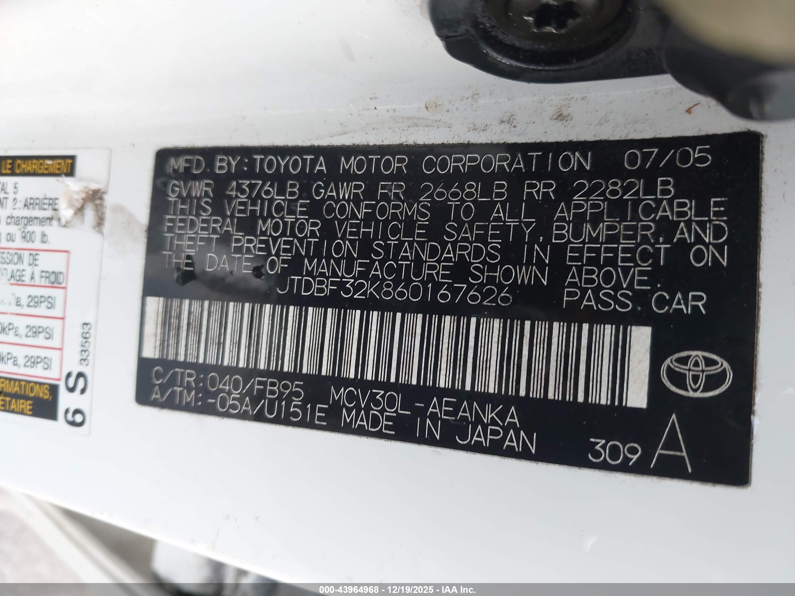TOYOTA CAMRY image 9