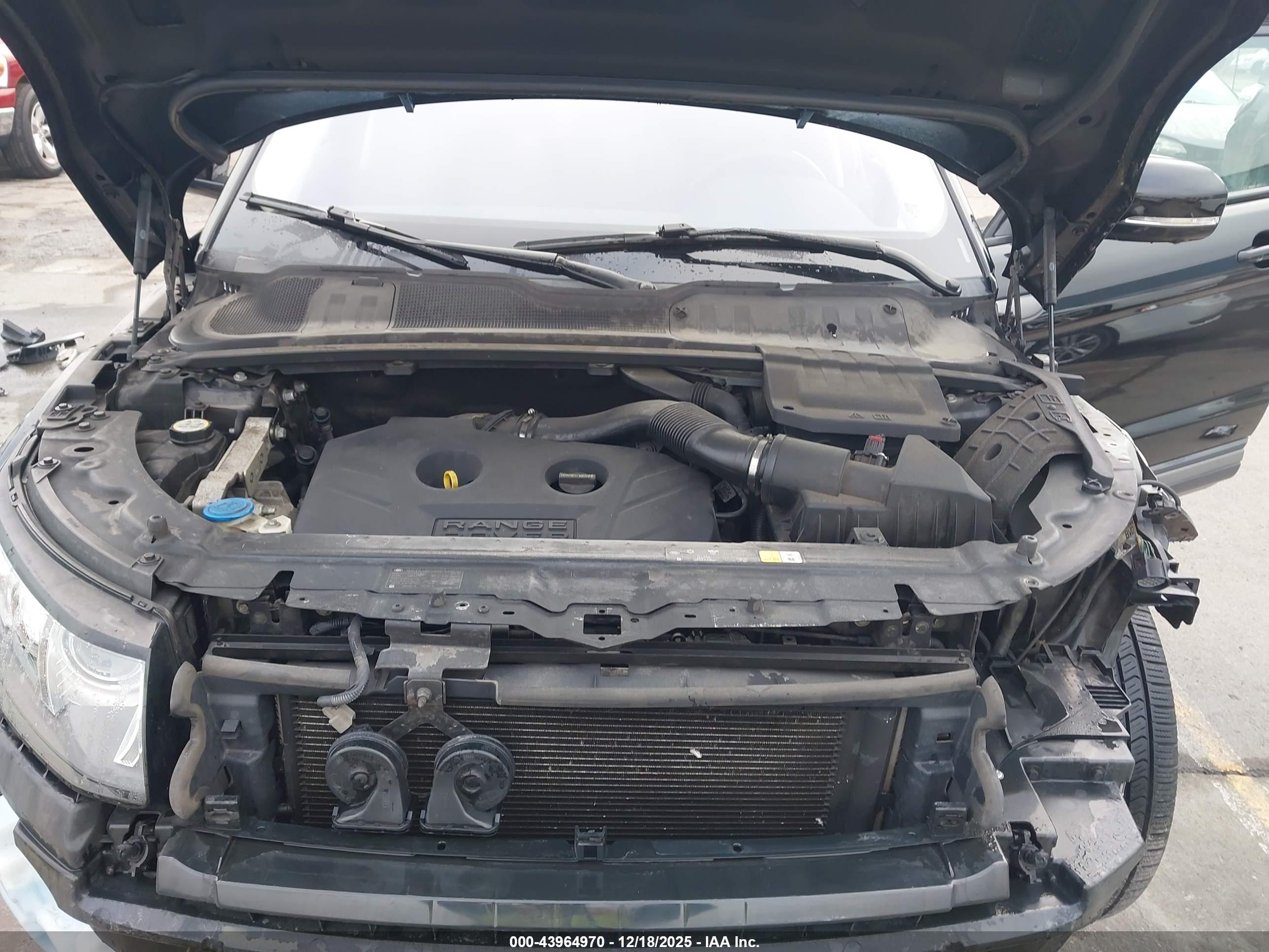 LAND ROVER image 10