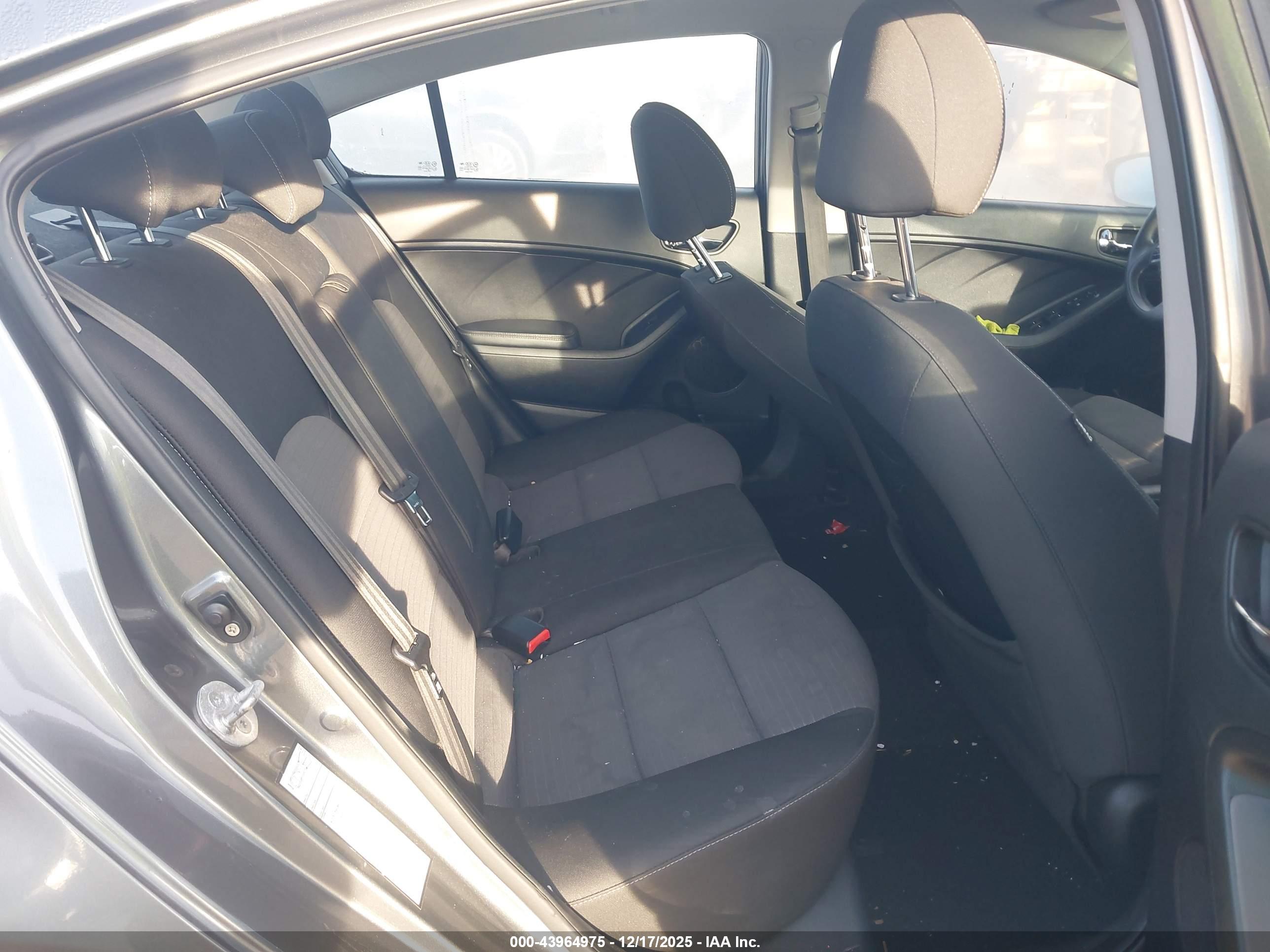 KIA FORTE image 8