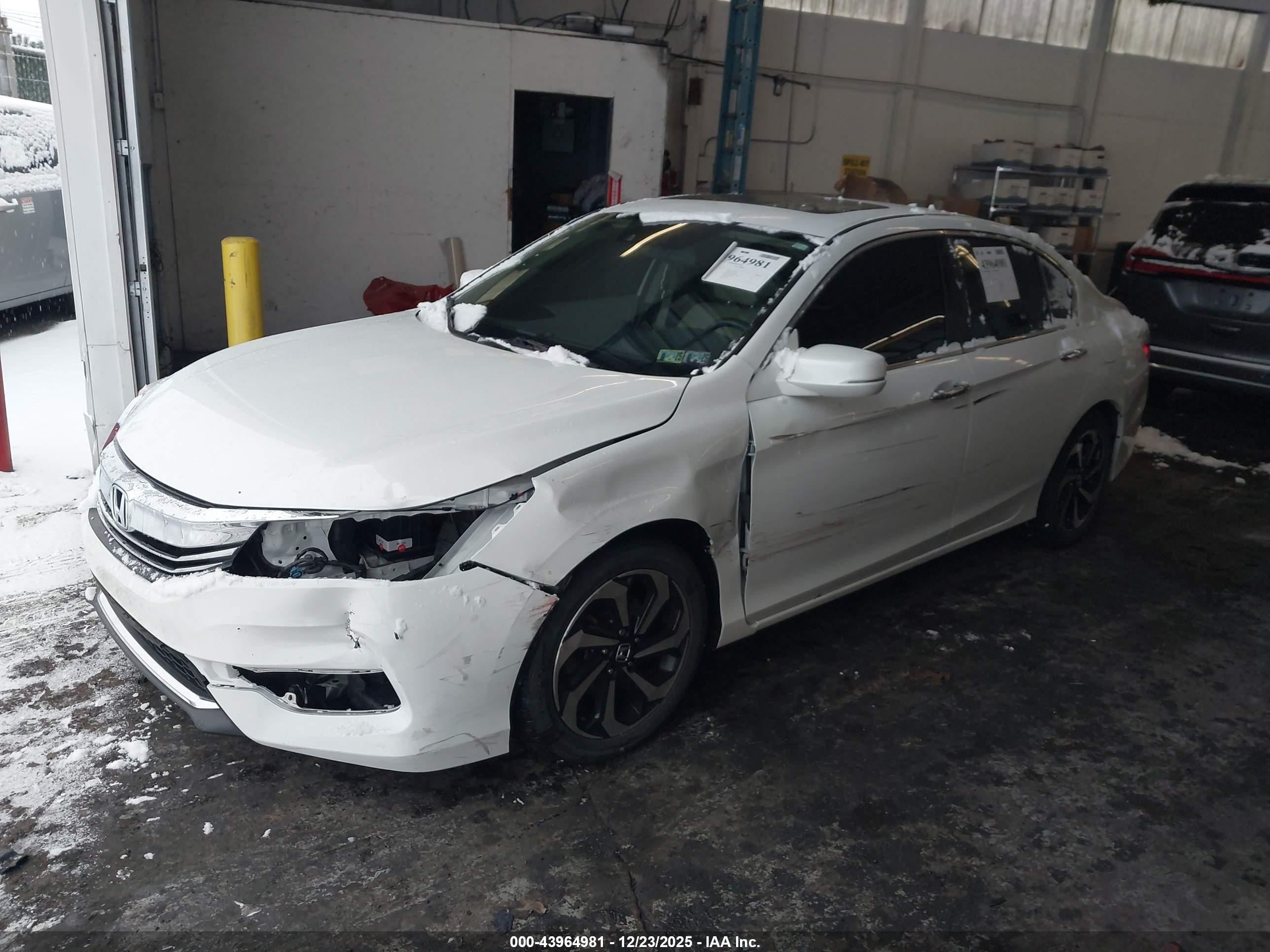 HONDA ACCORD image 2