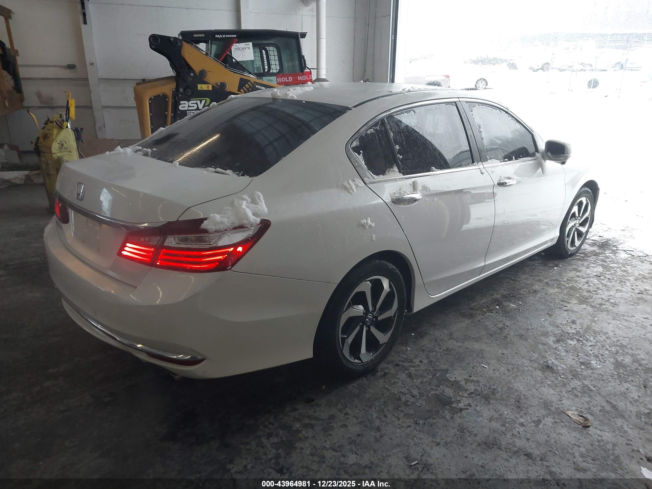 HONDA ACCORD image 4