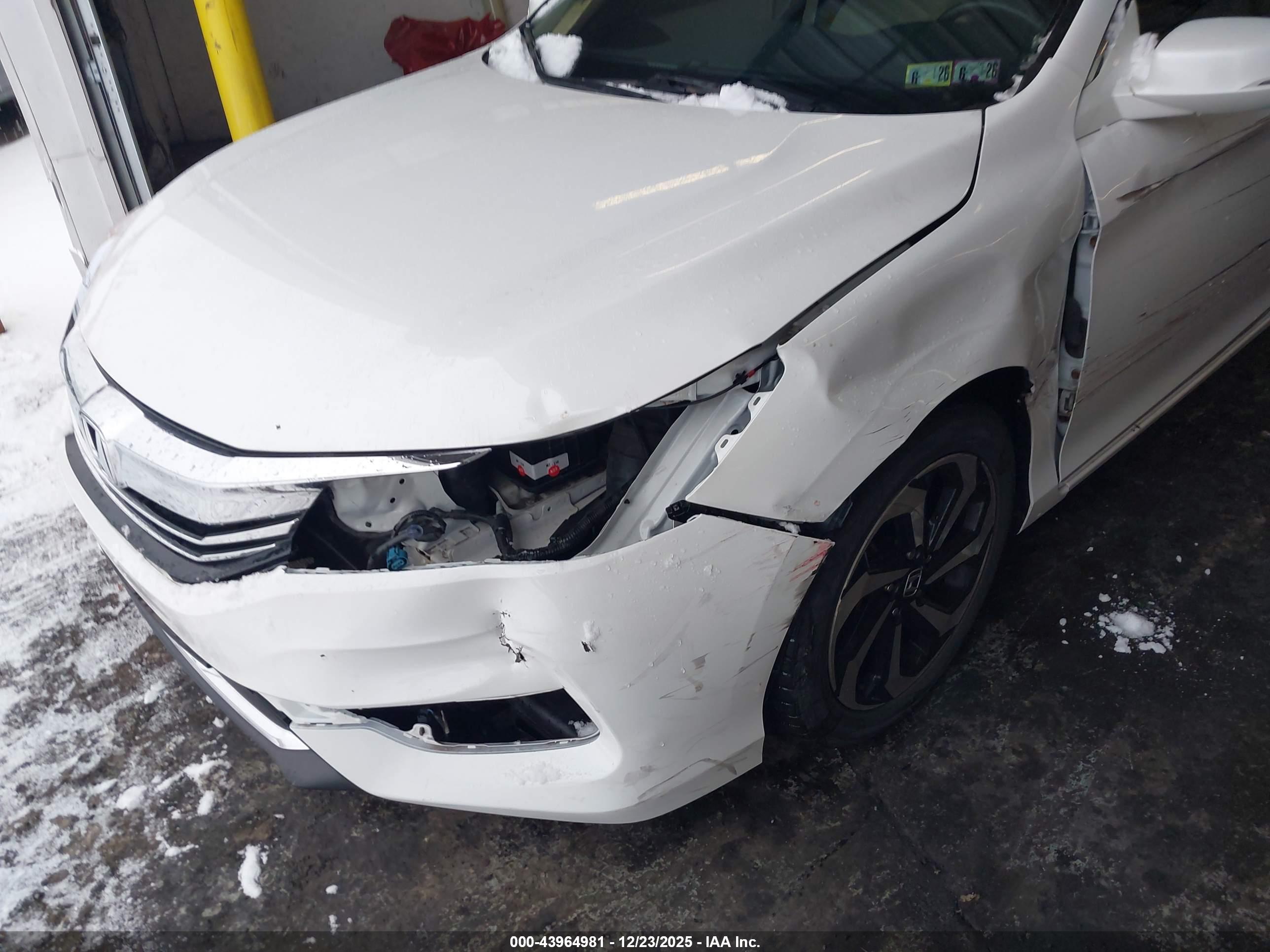 HONDA ACCORD image 6