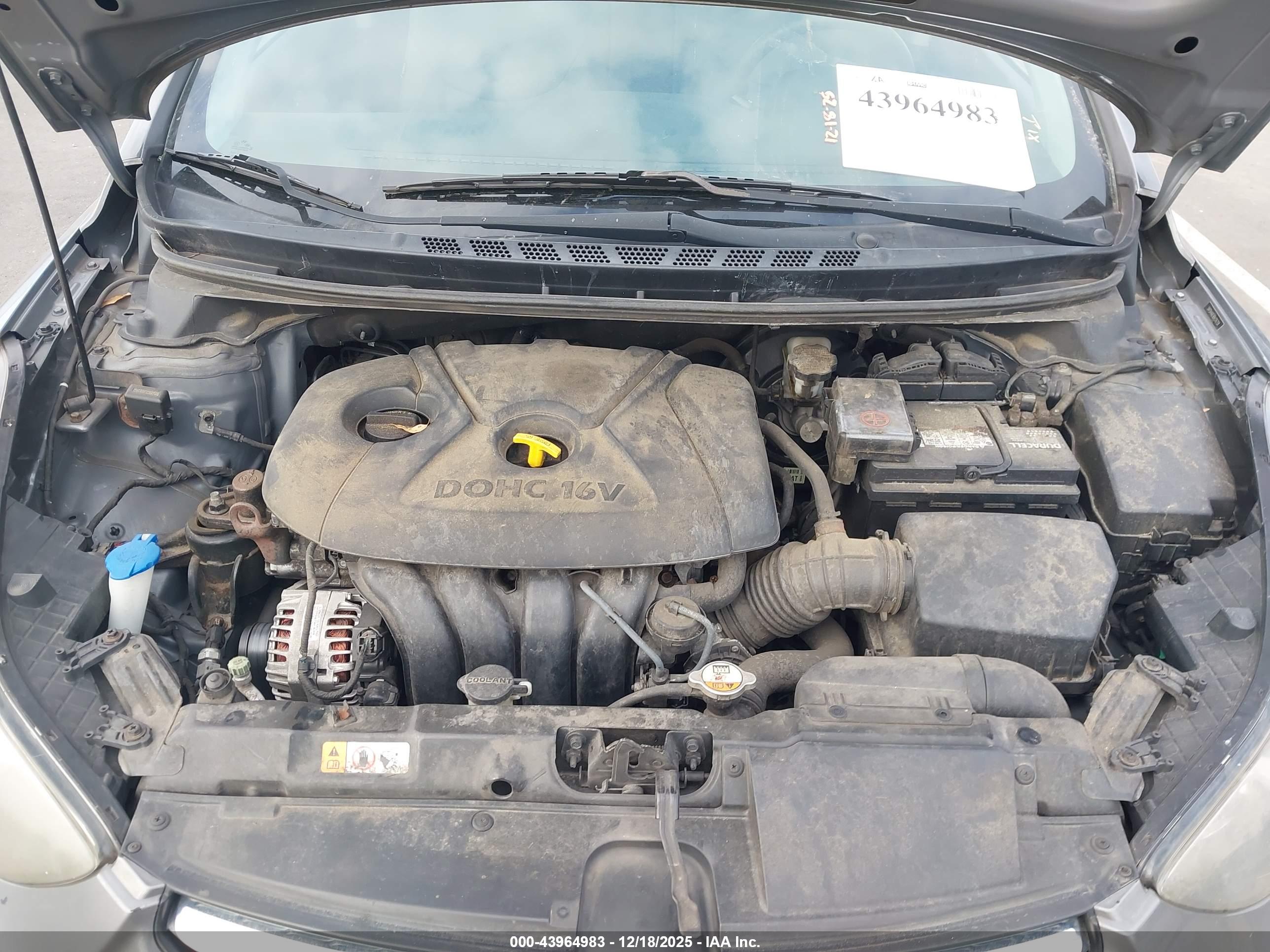 HYUNDAI ELANTRA image 10