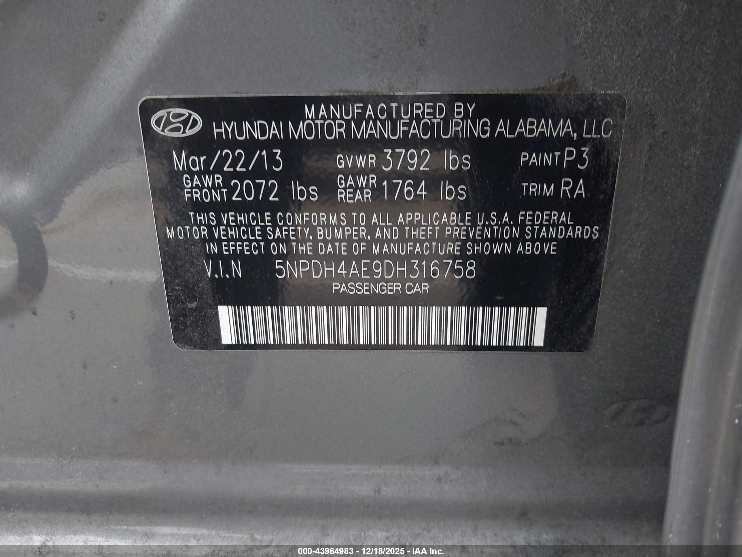 HYUNDAI ELANTRA image 9