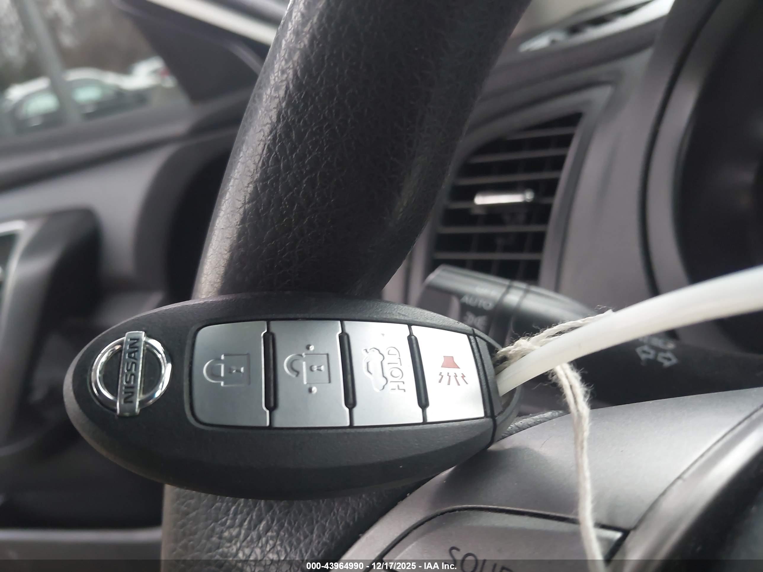 NISSAN ALTIMA image 11