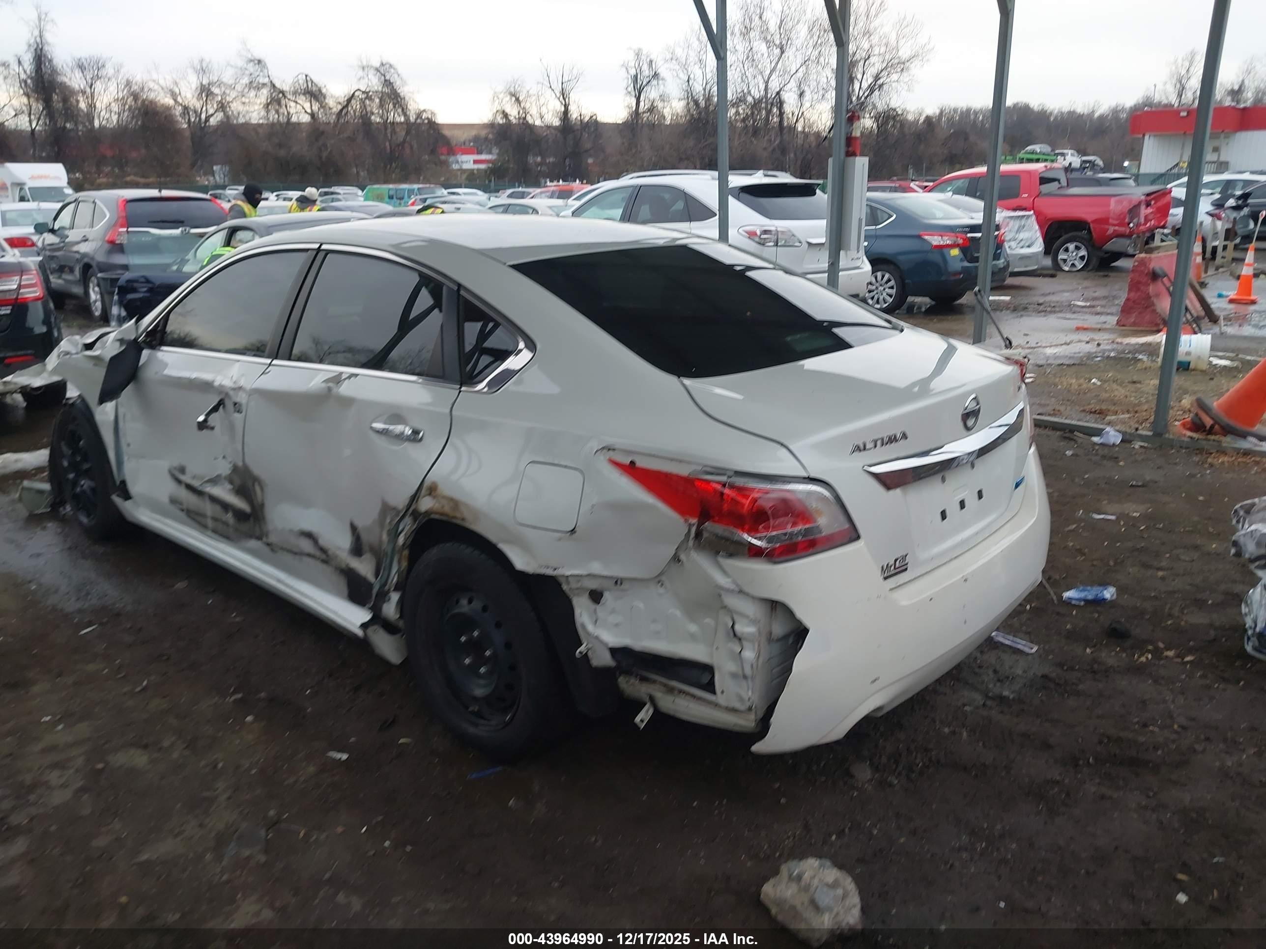 NISSAN ALTIMA image 3