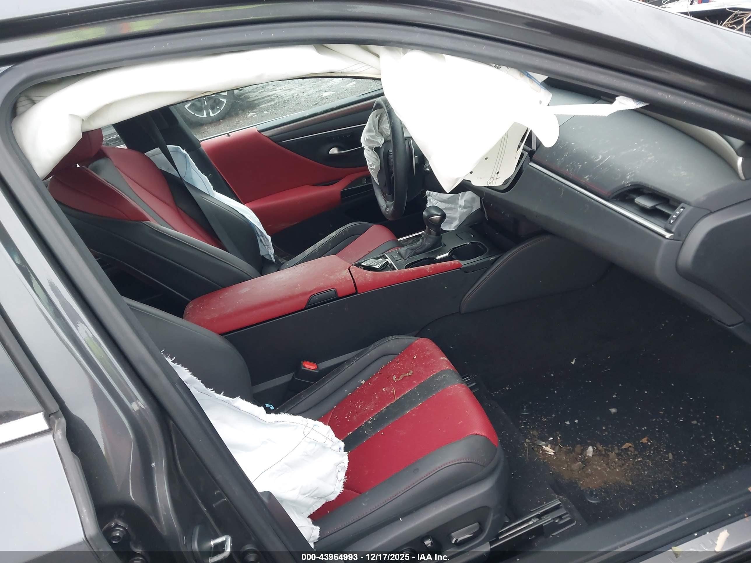 LEXUS ES image 5