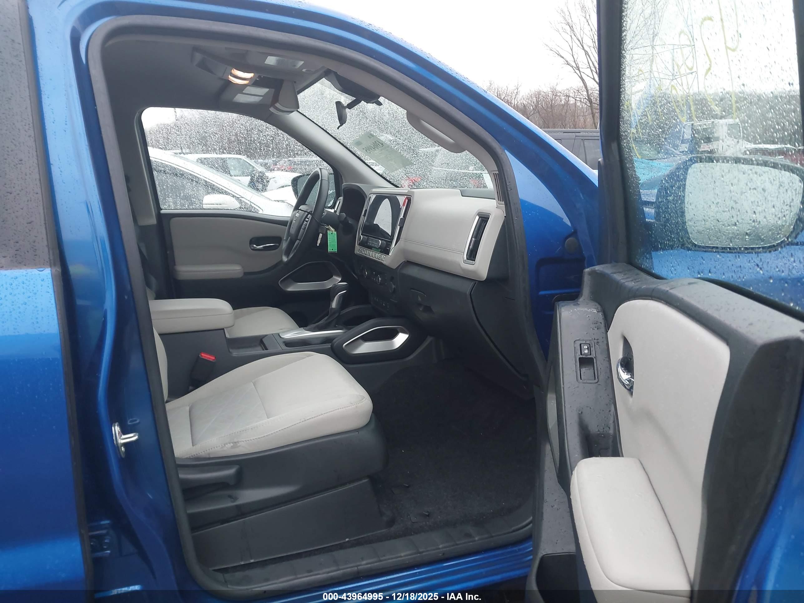 NISSAN FRONTIER image 5