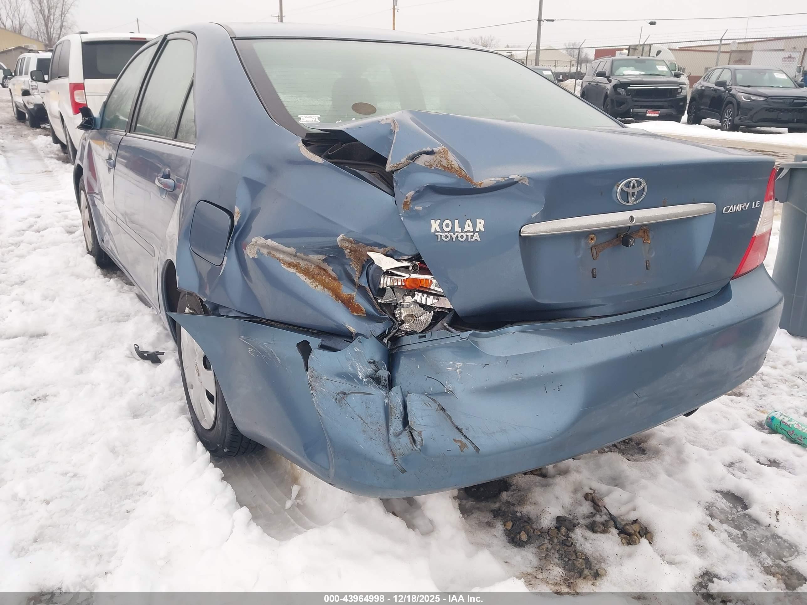 TOYOTA CAMRY image 6