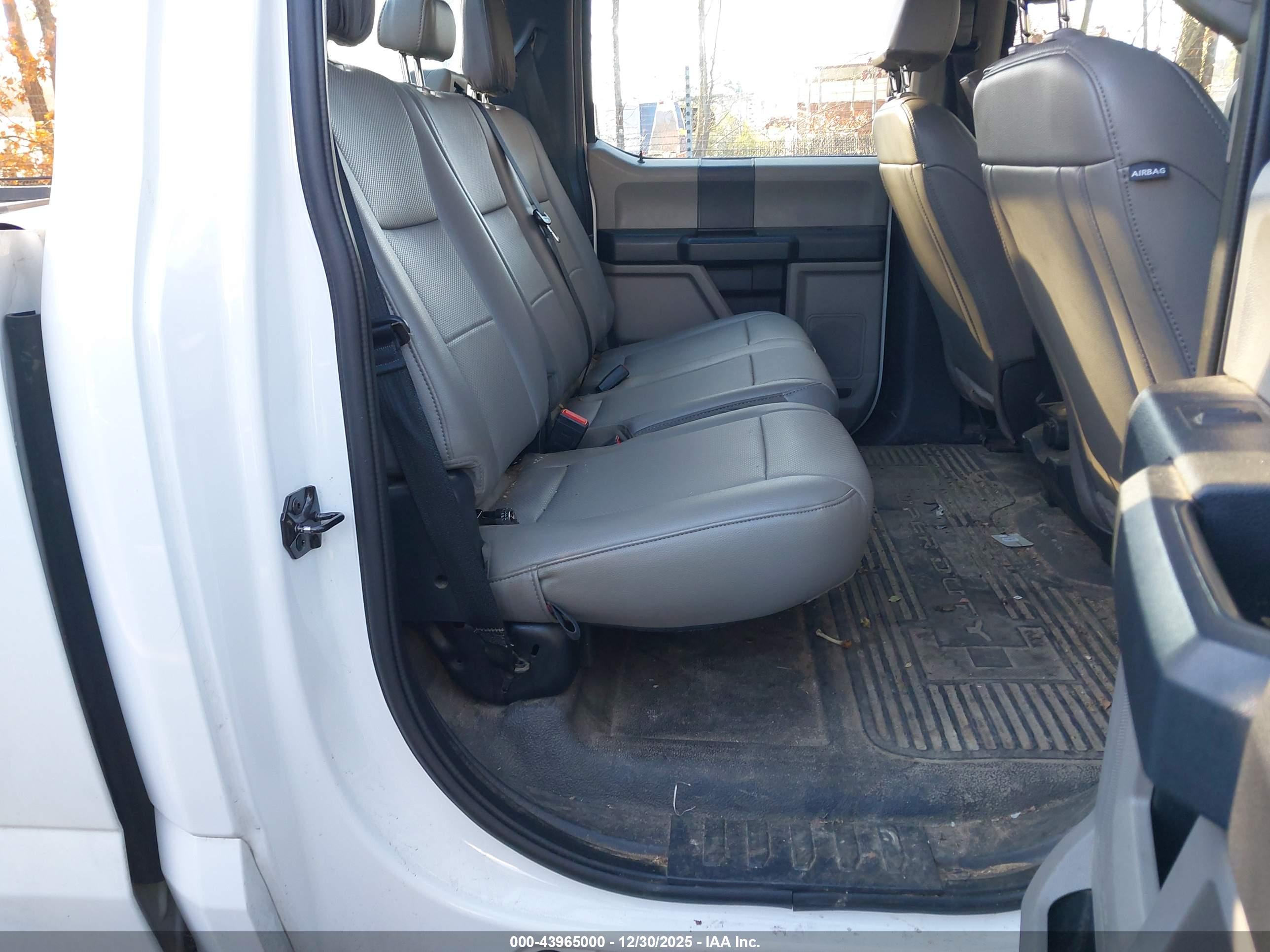 FORD F-250 image 8