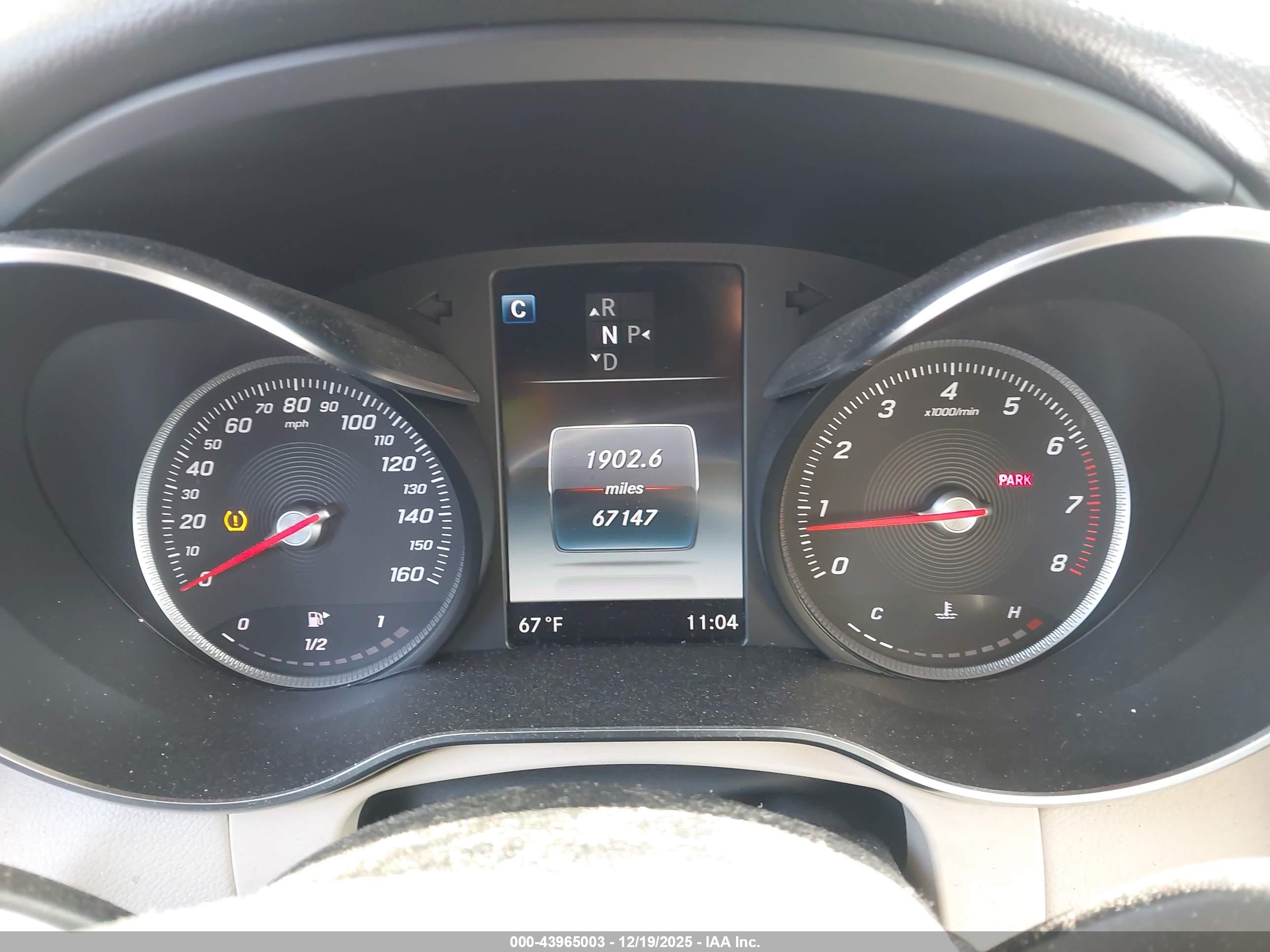 MERCEDES-BENZ GLC image 7