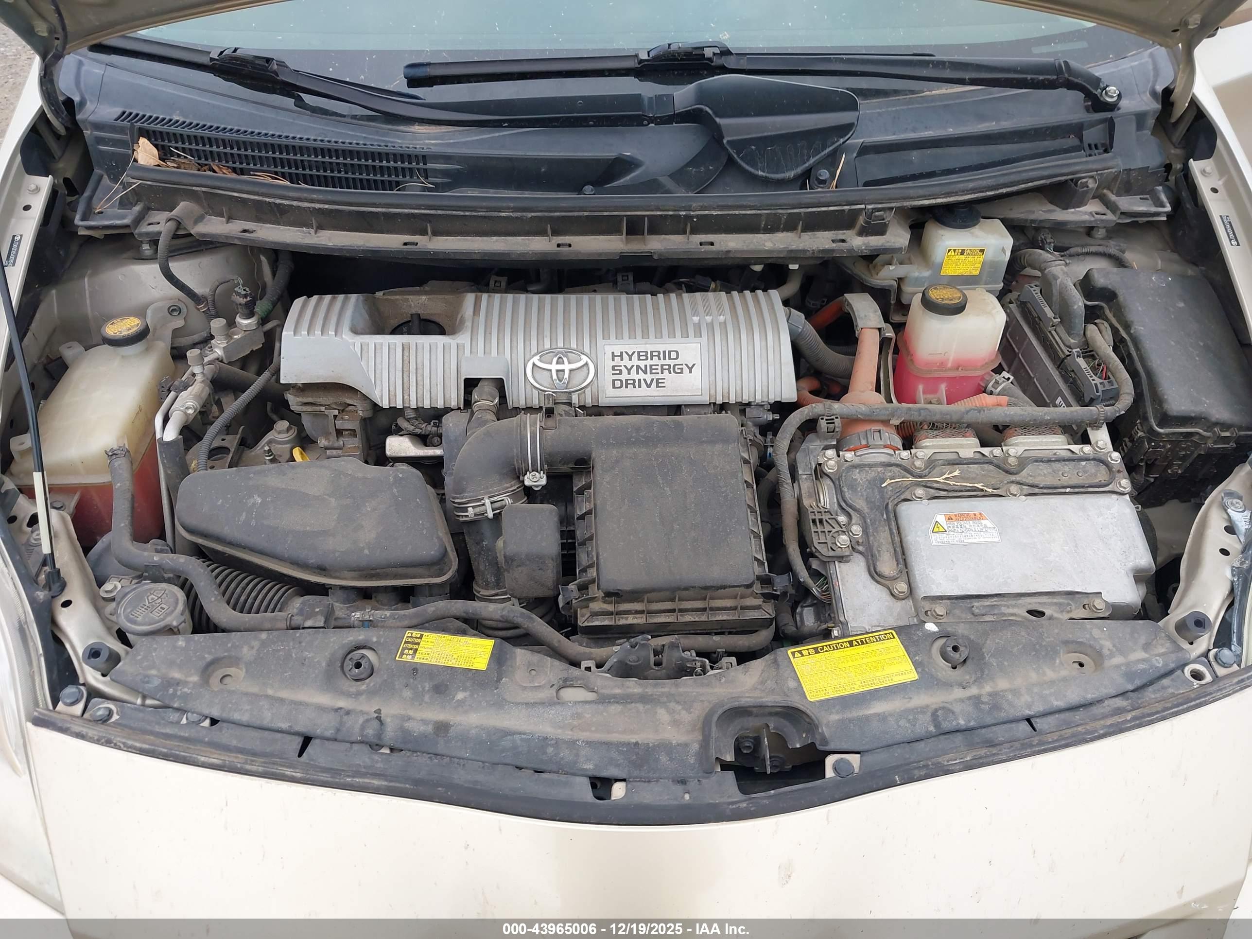 TOYOTA PRIUS image 10