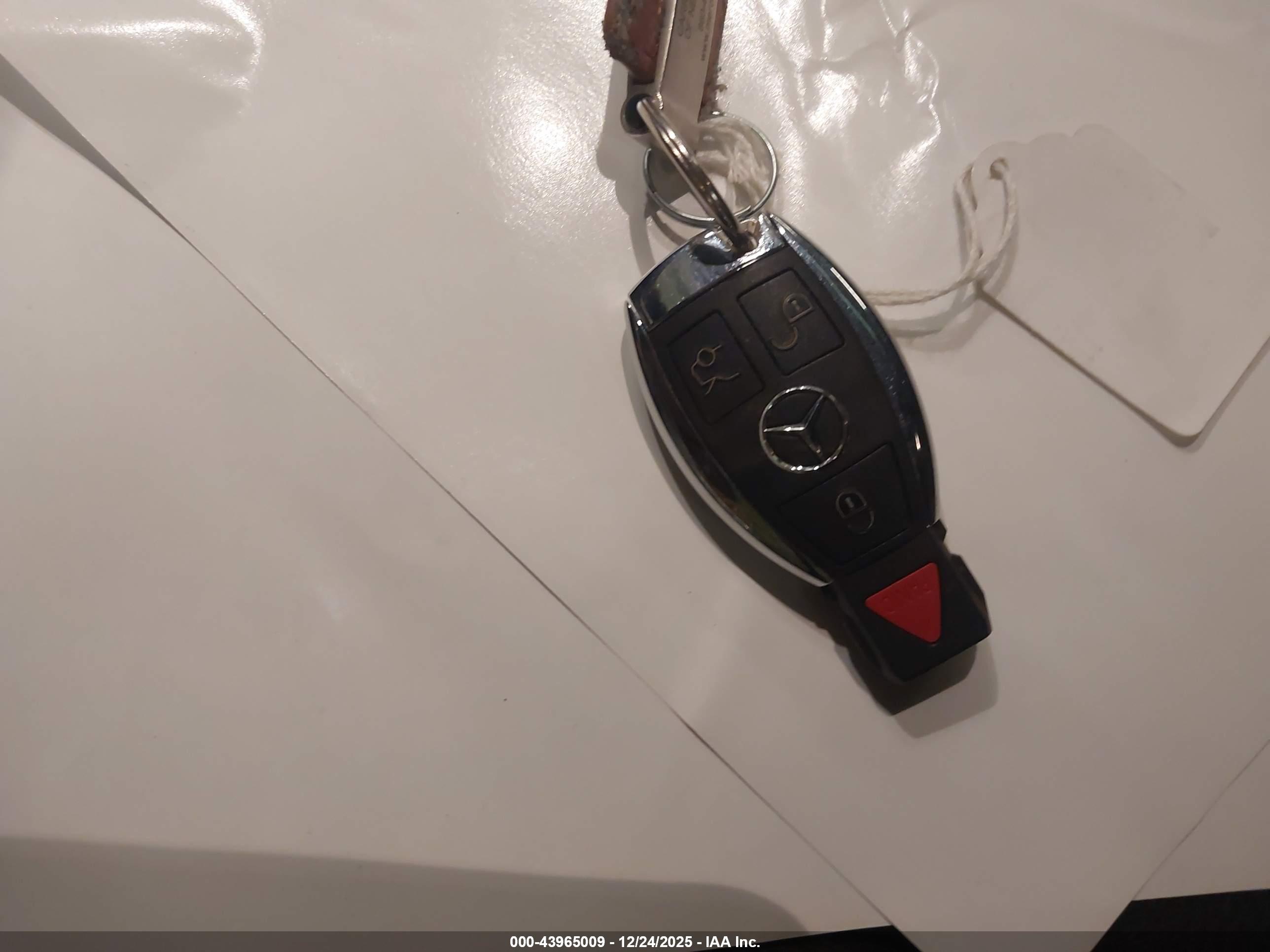 MERCEDES-BENZ CLA image 11