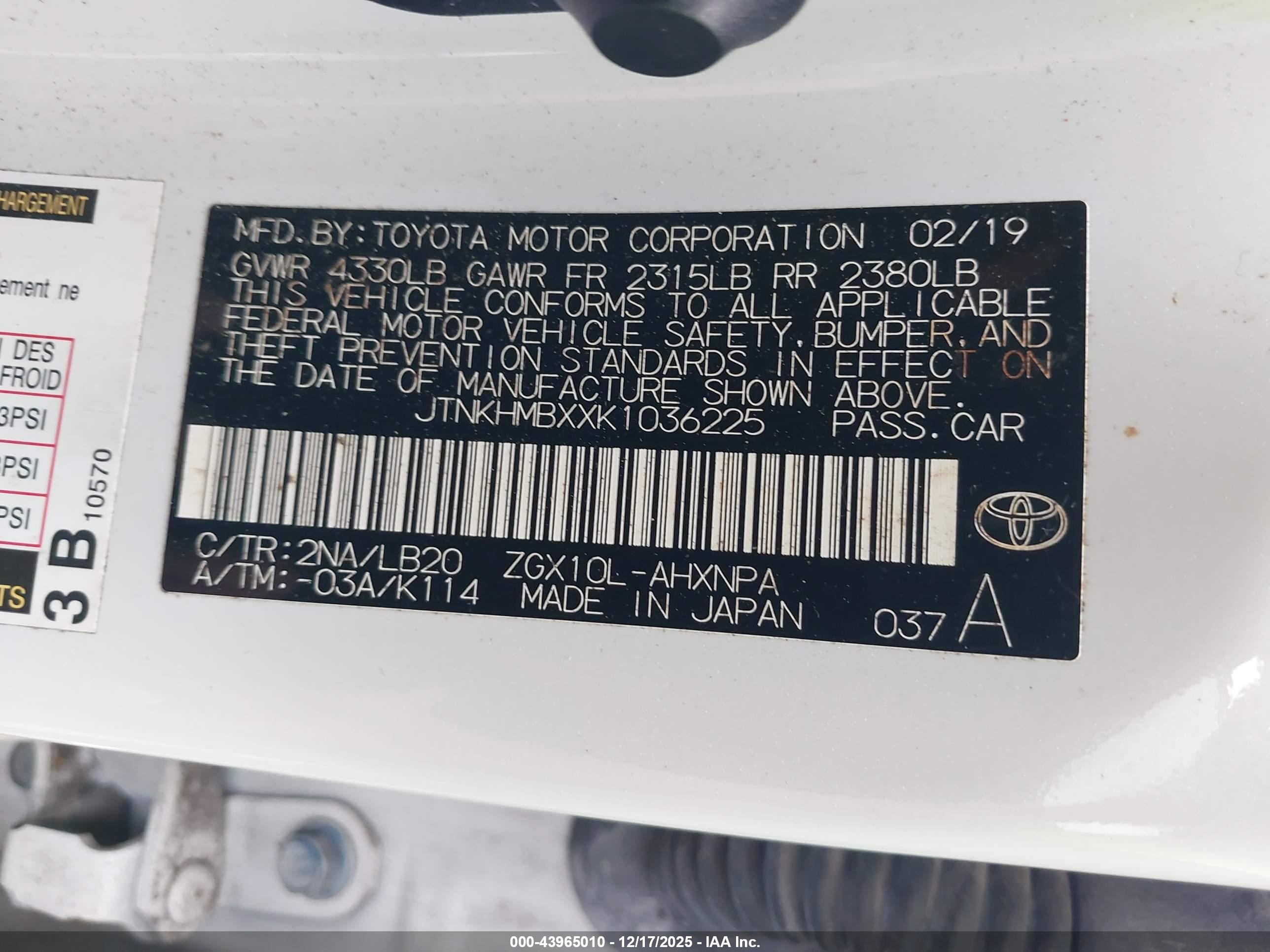 TOYOTA C-HR image 9