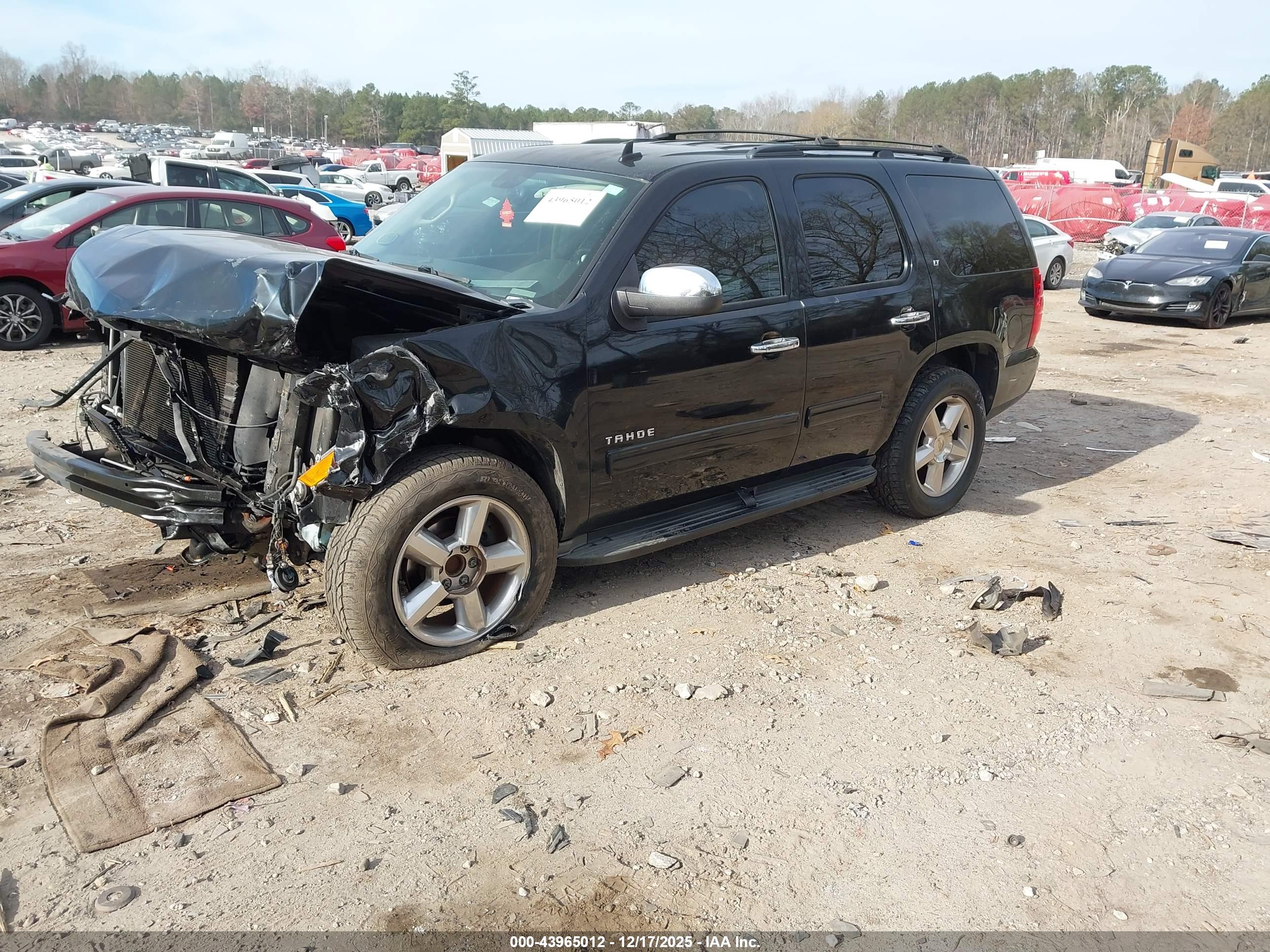 CHEVROLET TAHOE image 2