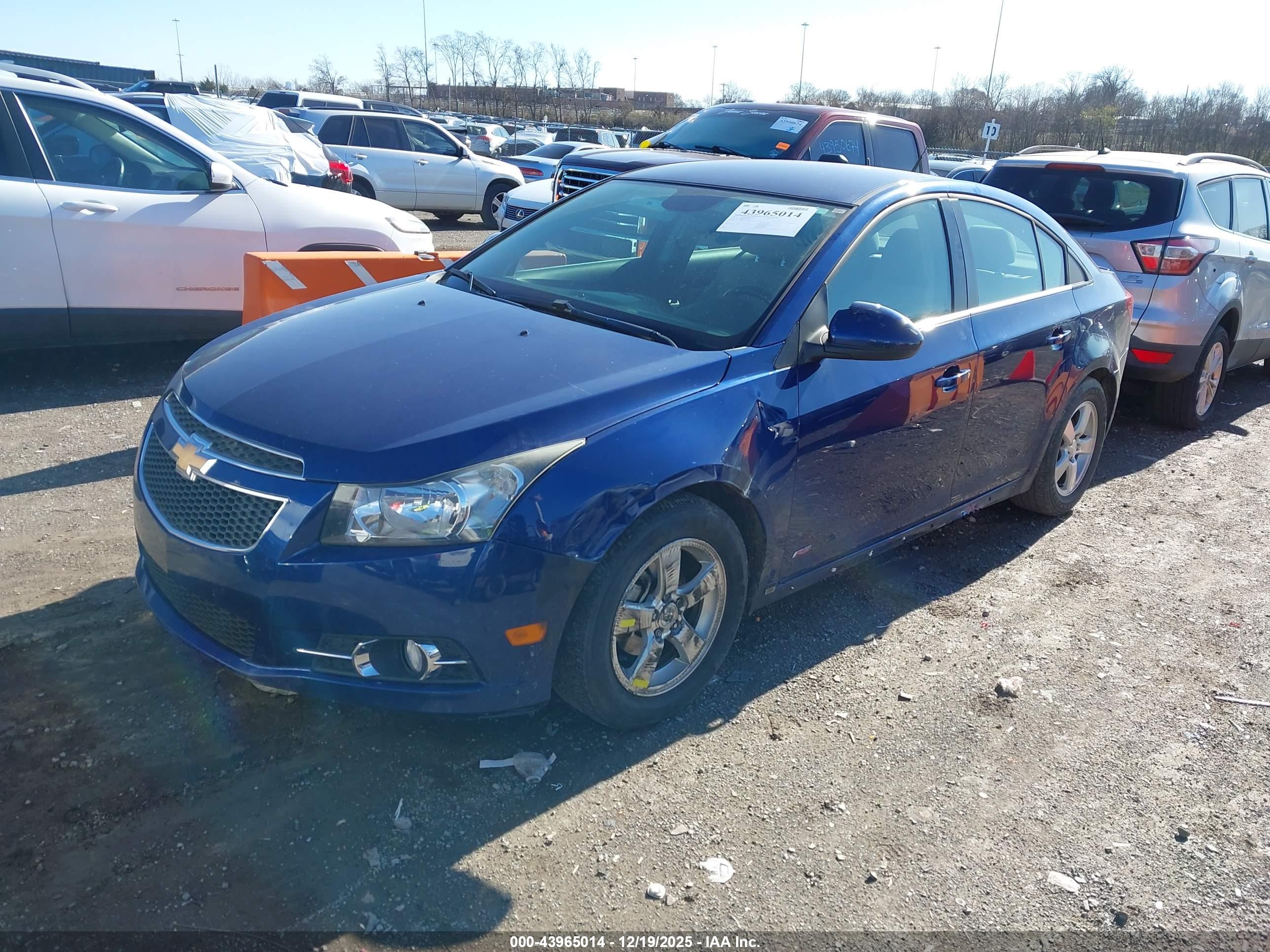 CHEVROLET CRUZE image 2