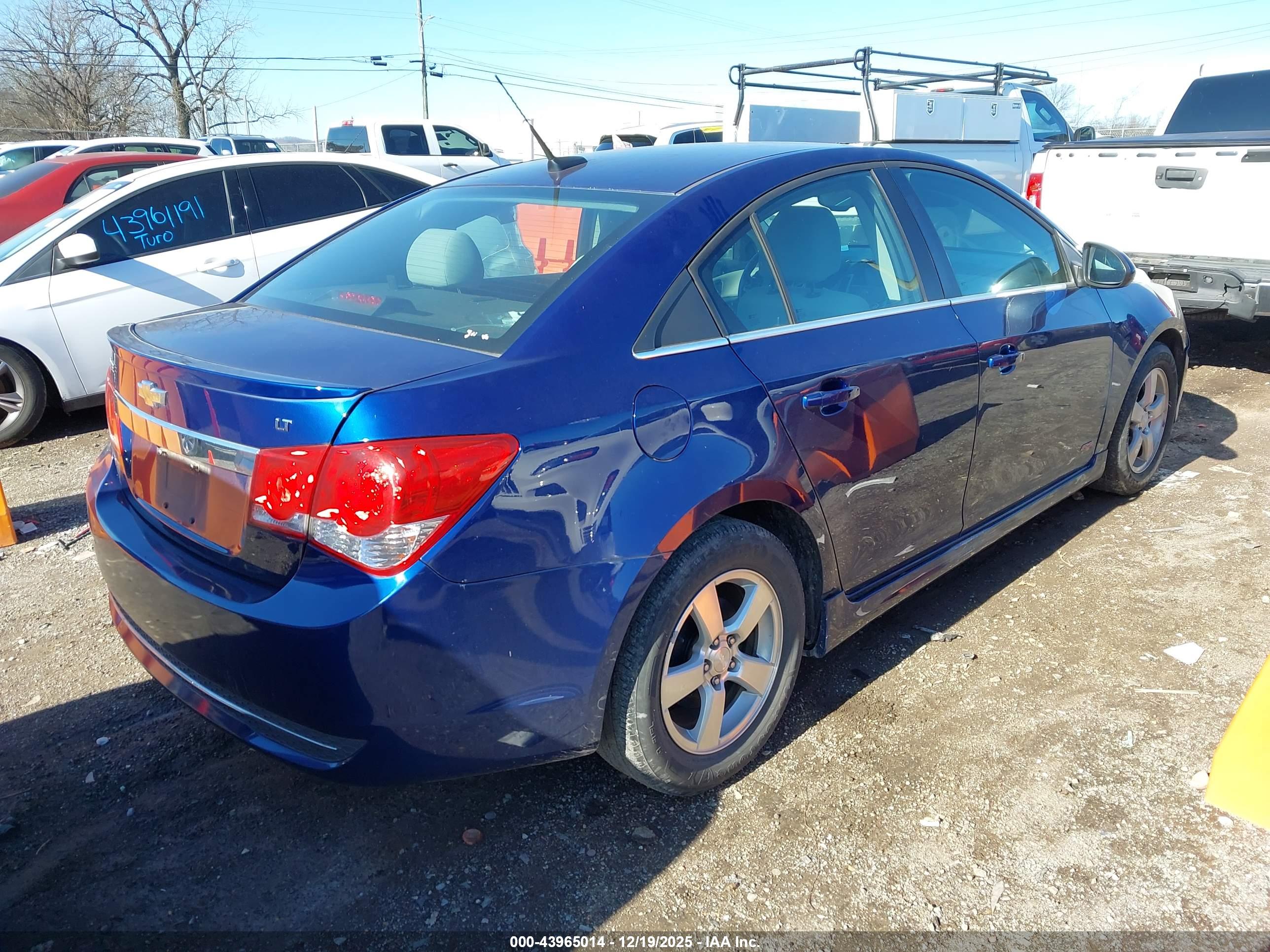 CHEVROLET CRUZE image 4