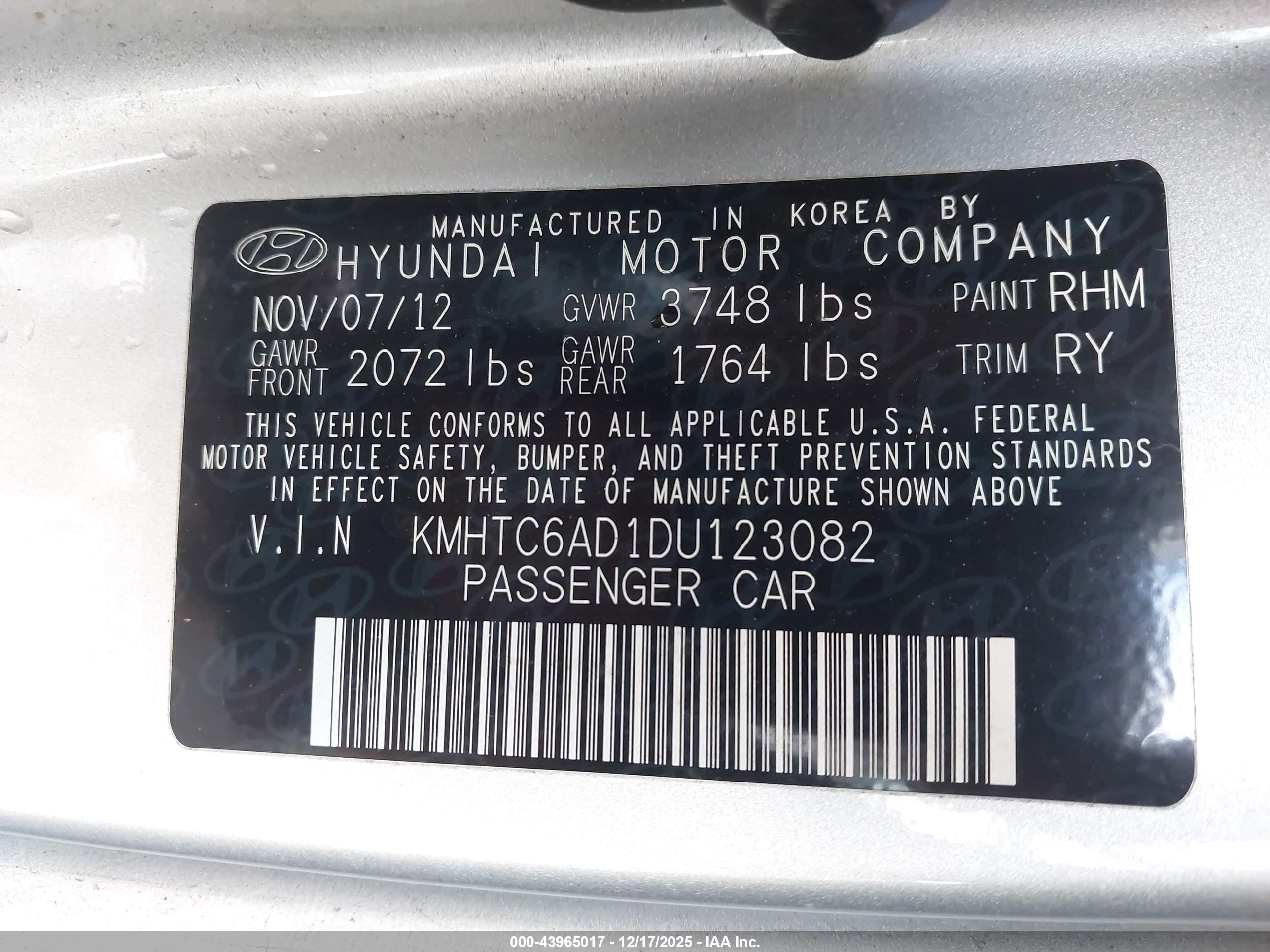 HYUNDAI VELOSTER image 9